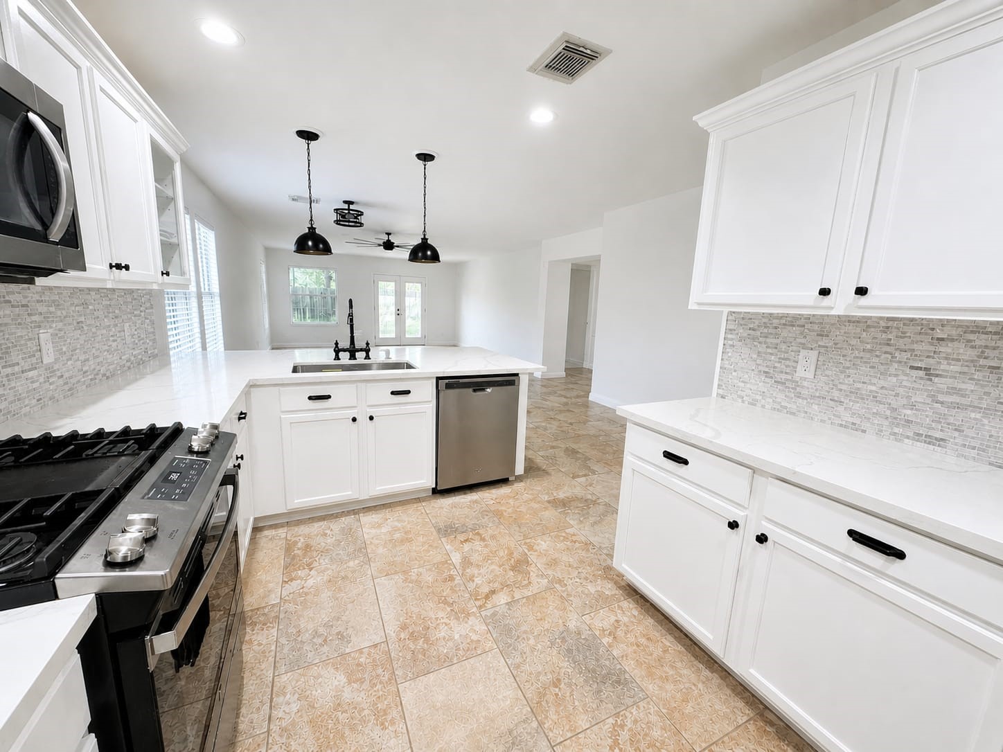 1011 Backland Court Property Photo 9