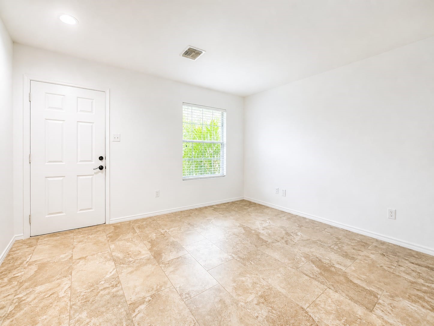 1011 Backland Court Property Photo 12