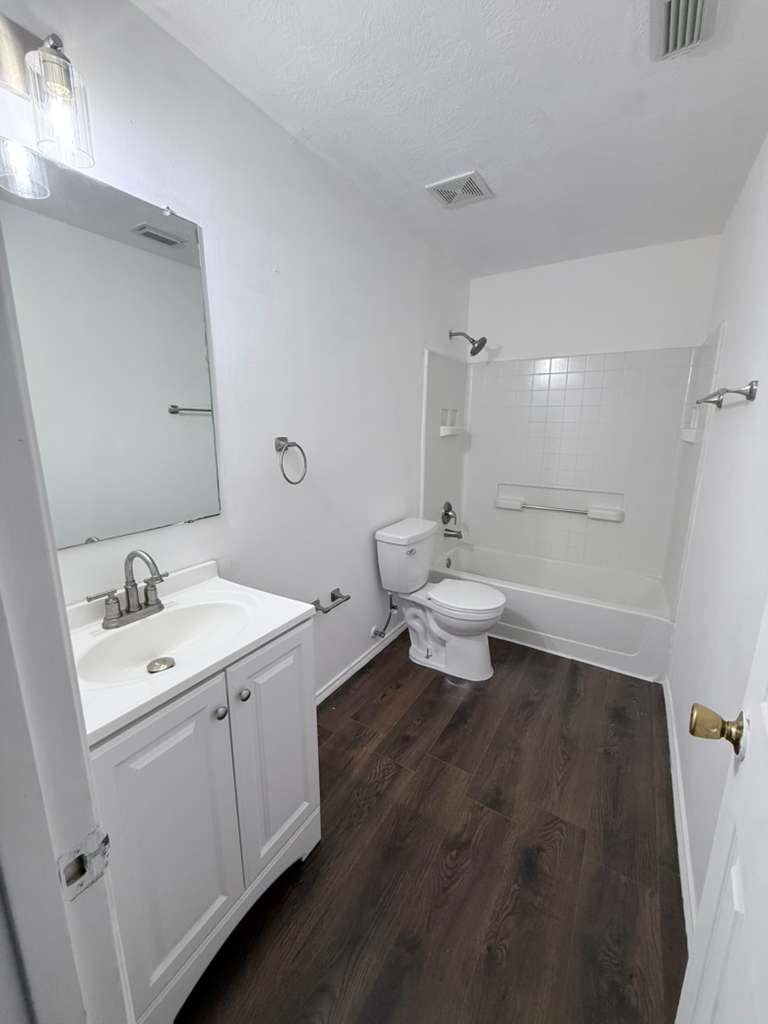 1011 Backland Court Property Photo 22