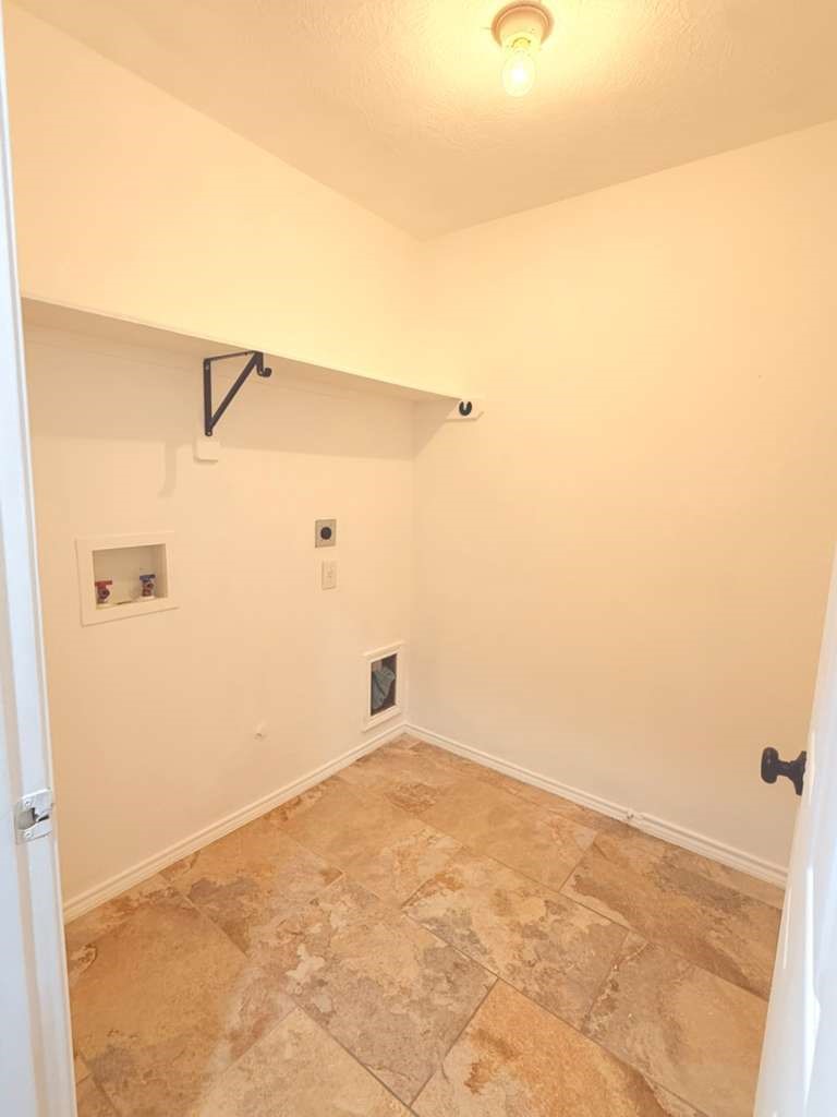 1011 Backland Court Property Photo 27