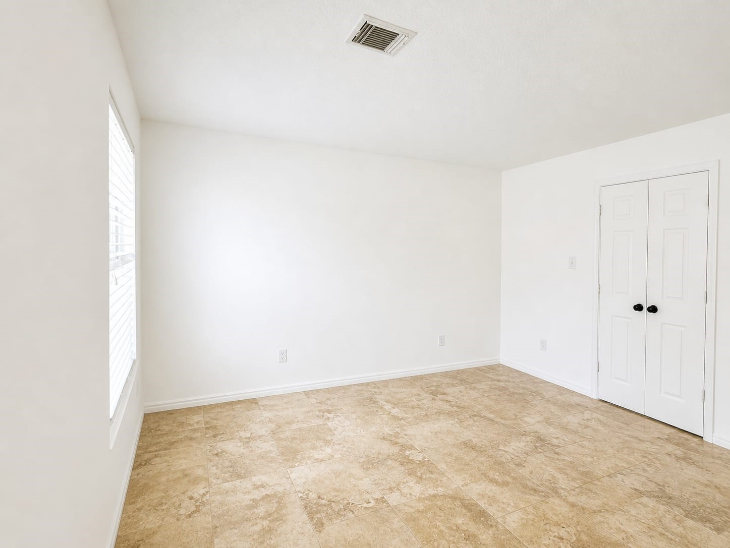 1011 Backland Court Property Photo 28