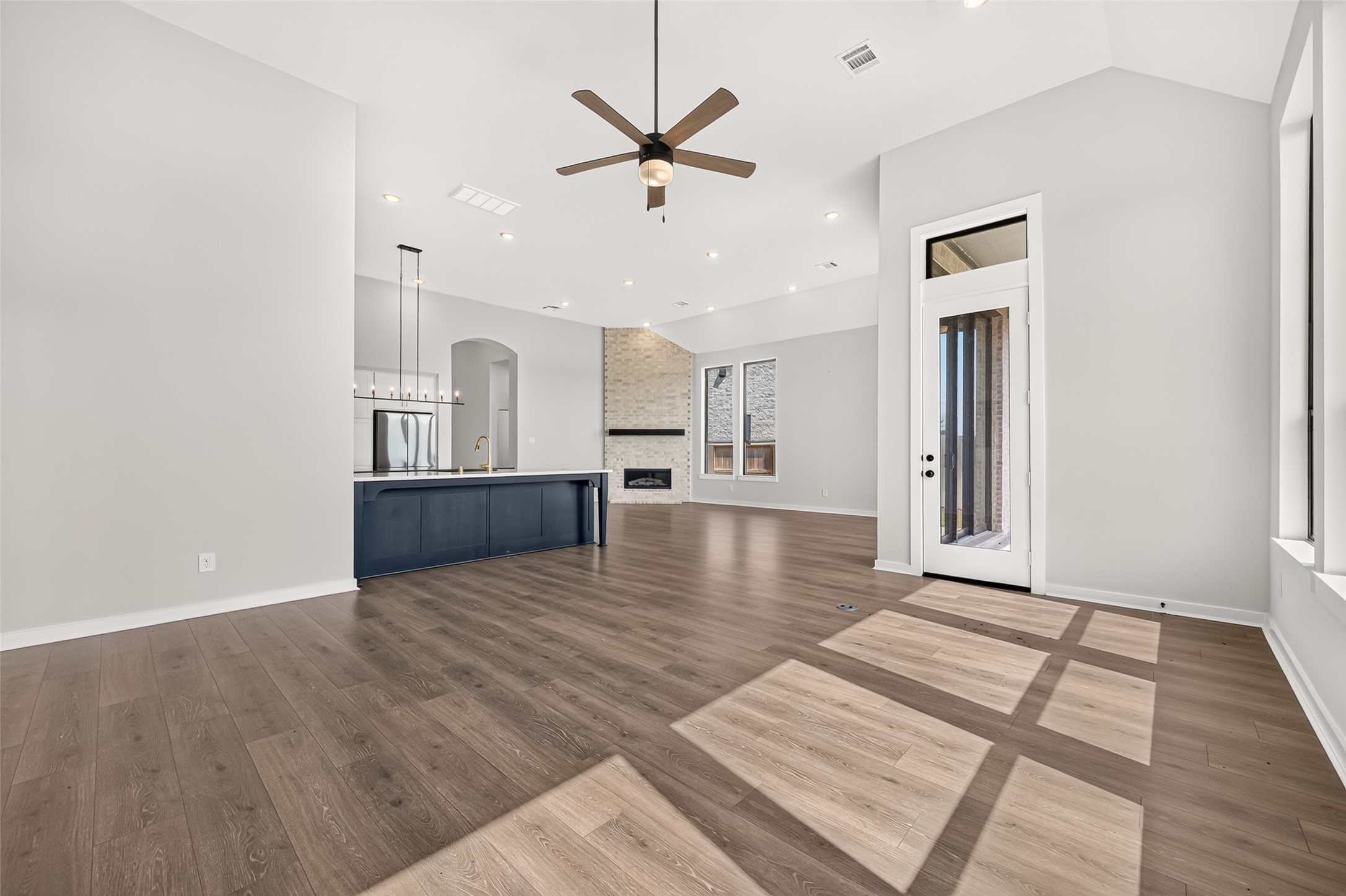 8818 Blue Grotto Lane Property Photo 6