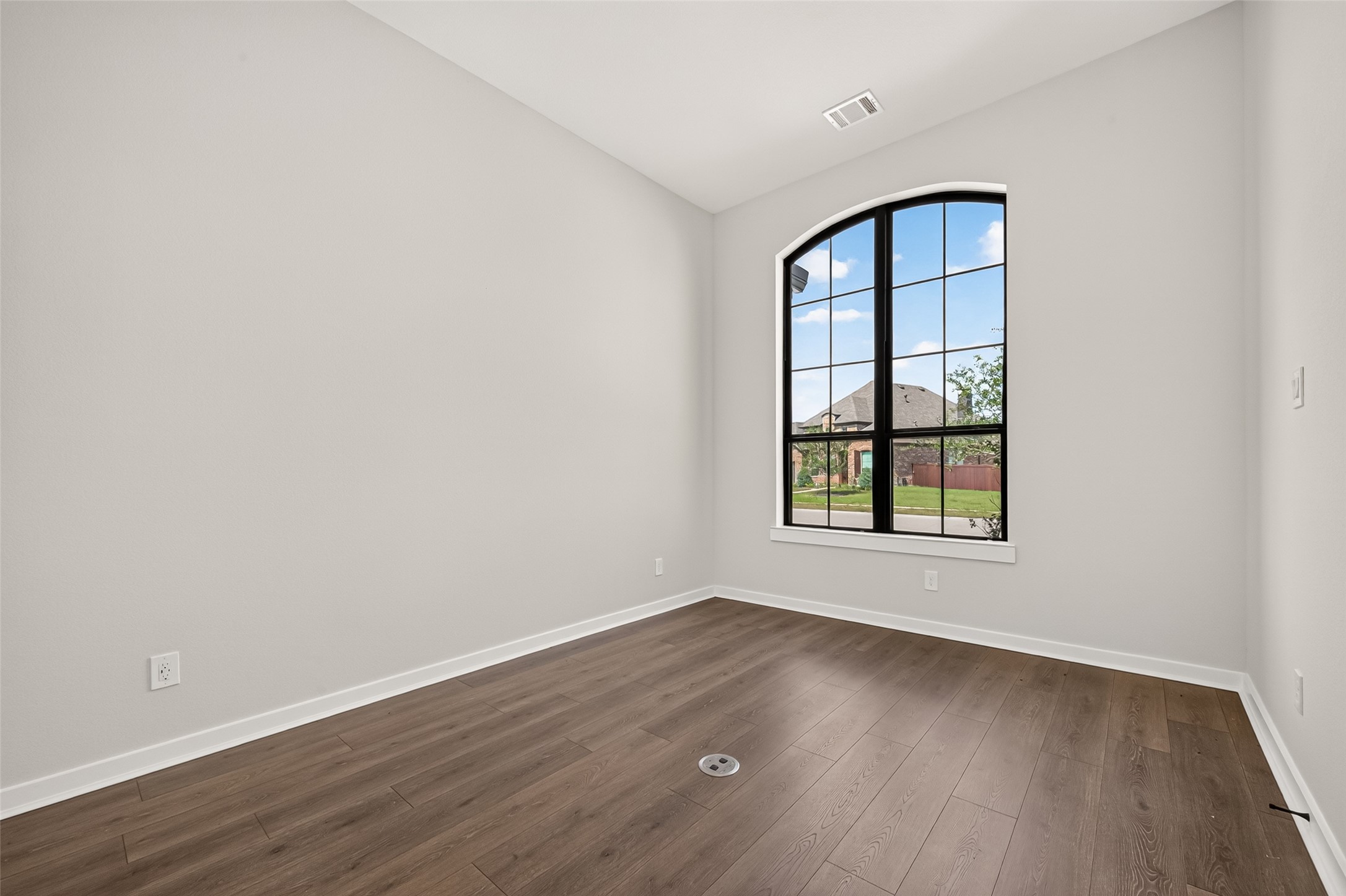 8818 Blue Grotto Lane Property Photo 15