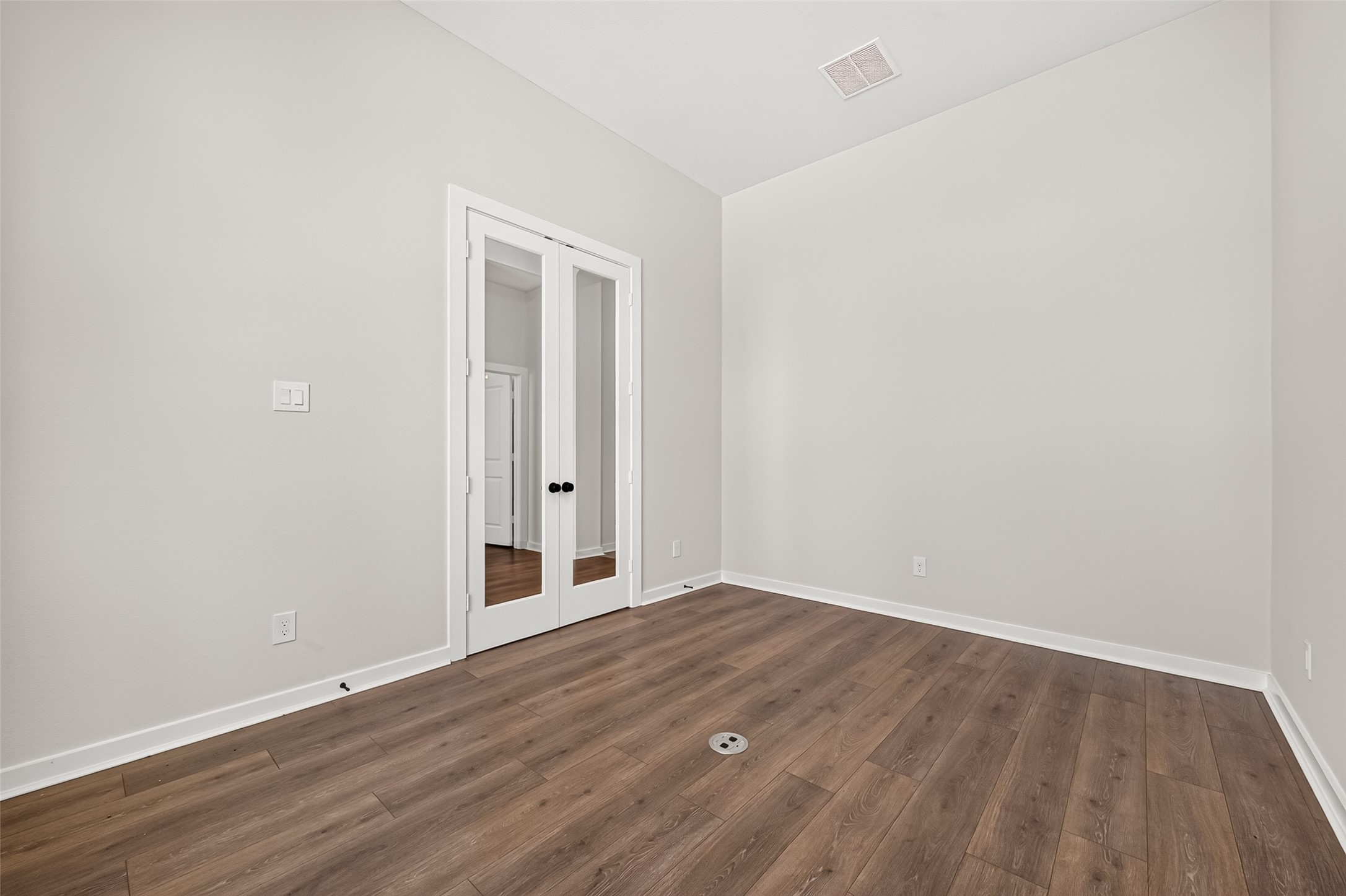 8818 Blue Grotto Lane Property Photo 16
