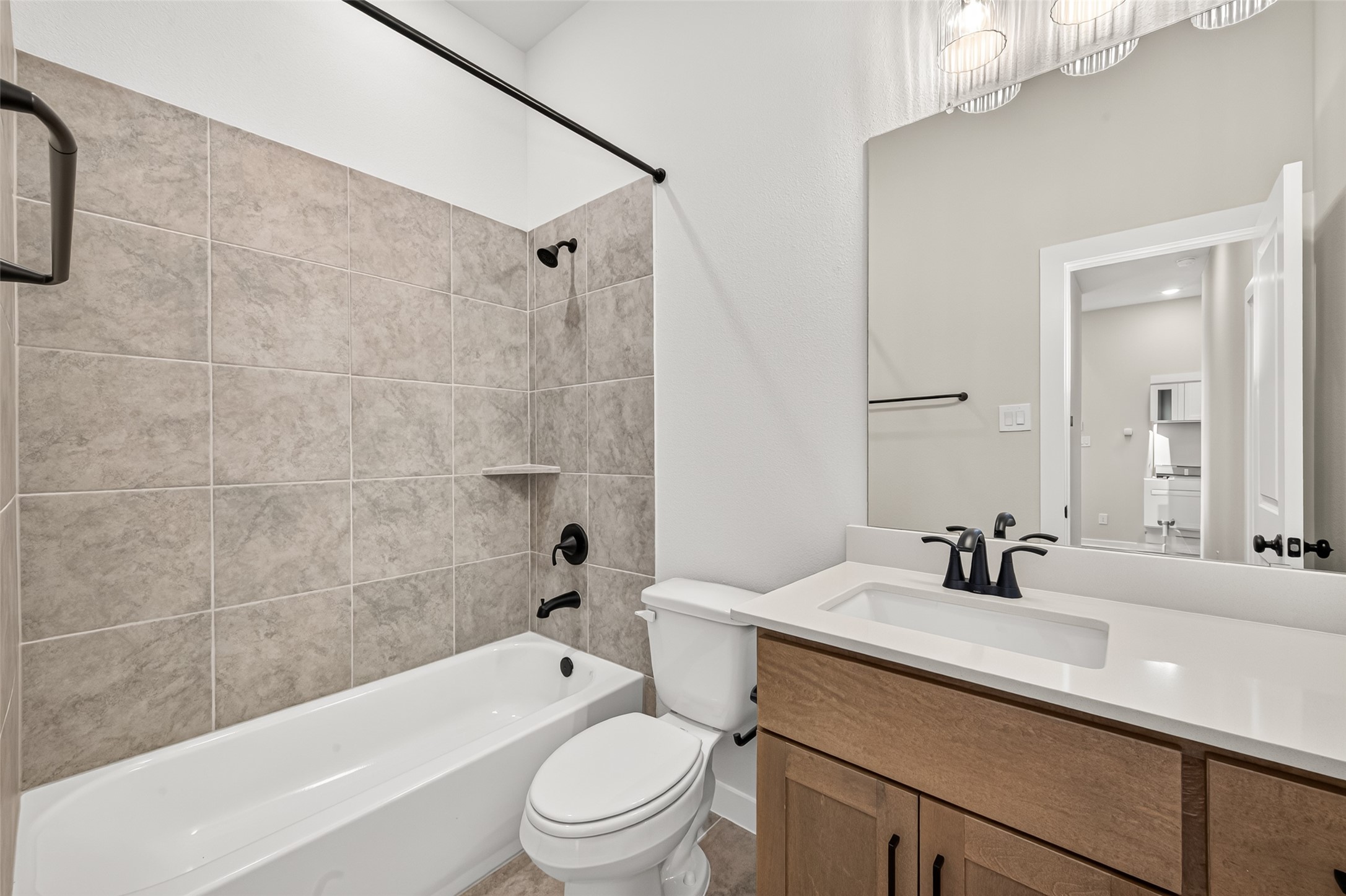 8818 Blue Grotto Lane Property Photo 28