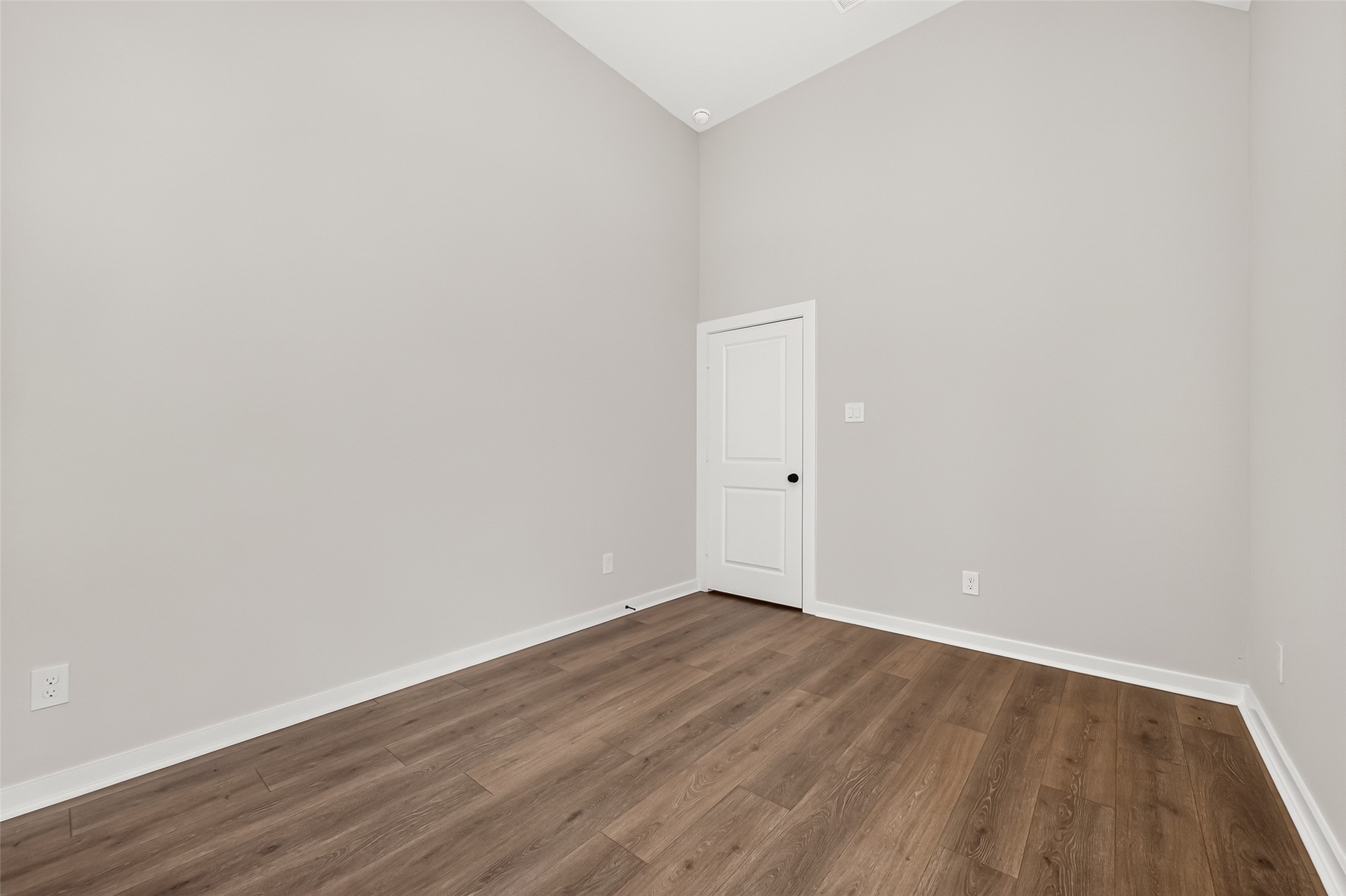 8818 Blue Grotto Lane Property Photo 30