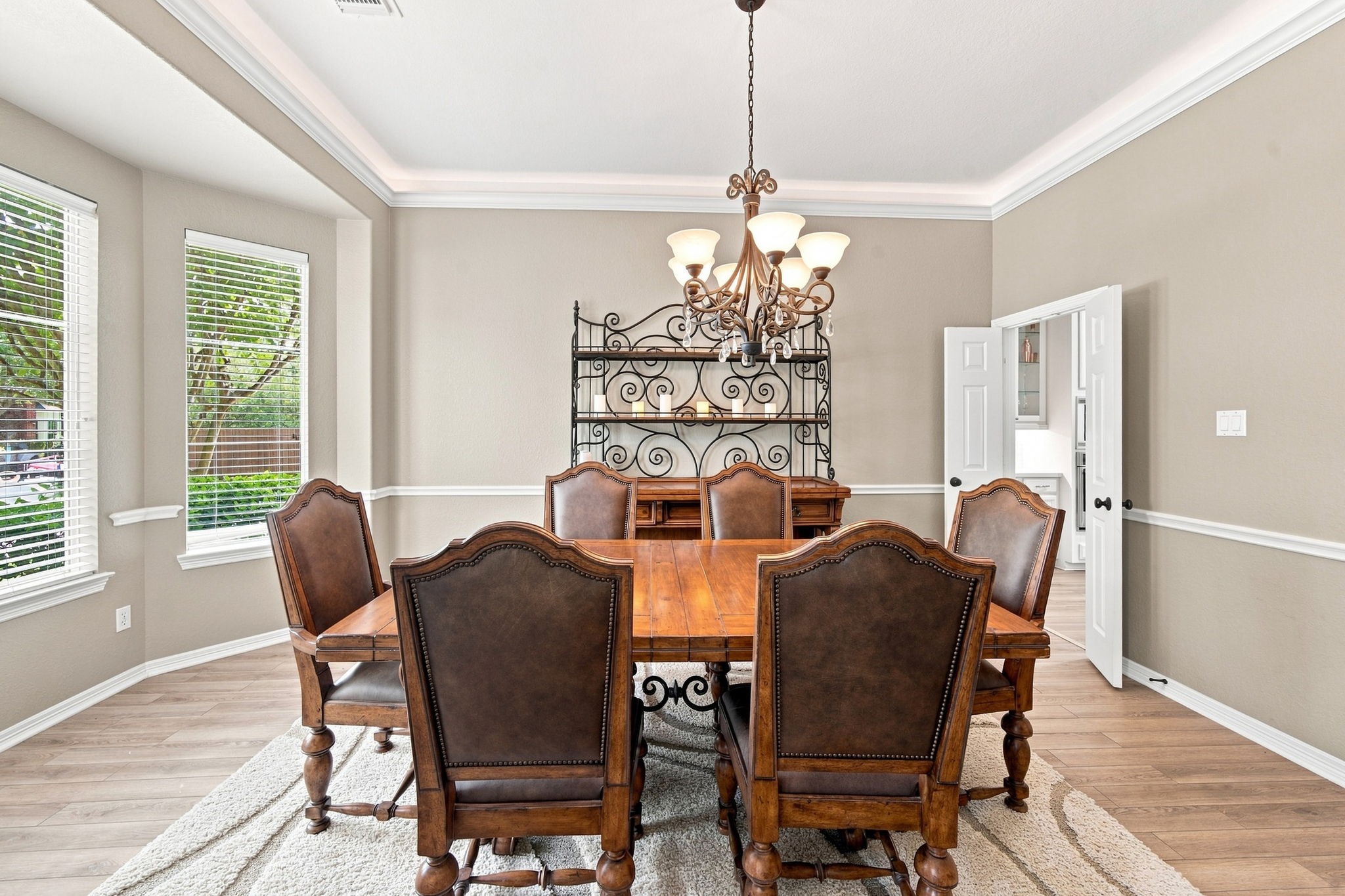 8734 Stowe Creek Lane Property Photo 4