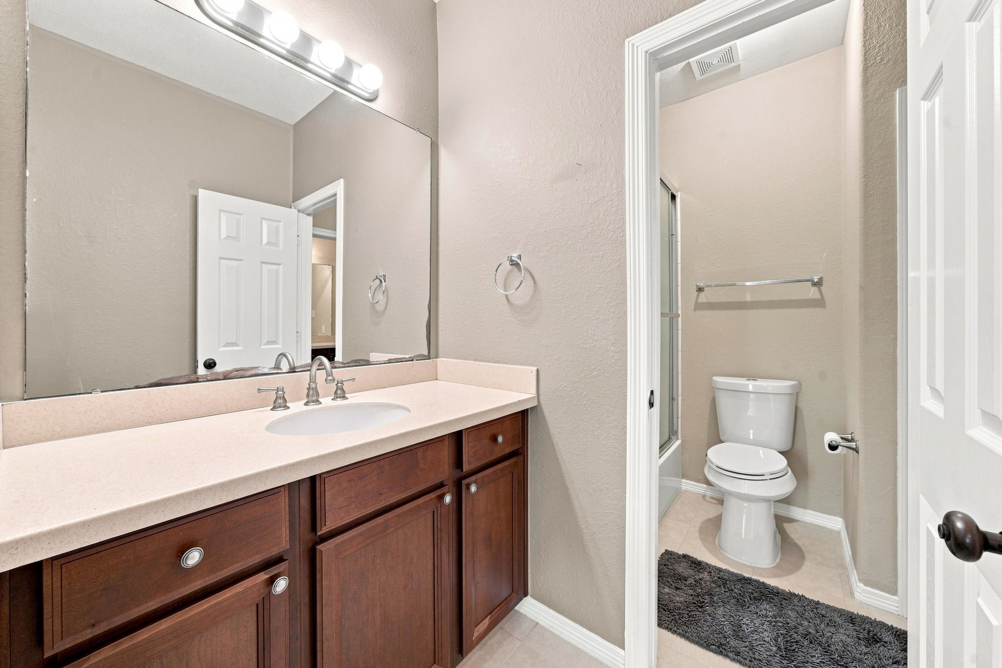 8734 Stowe Creek Lane Property Photo 25