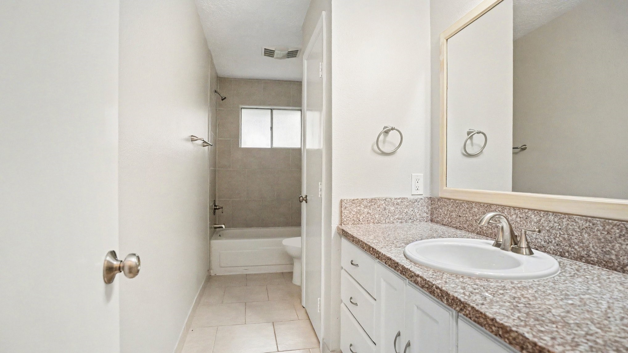 16107 Barcelona Drive Property Photo 16