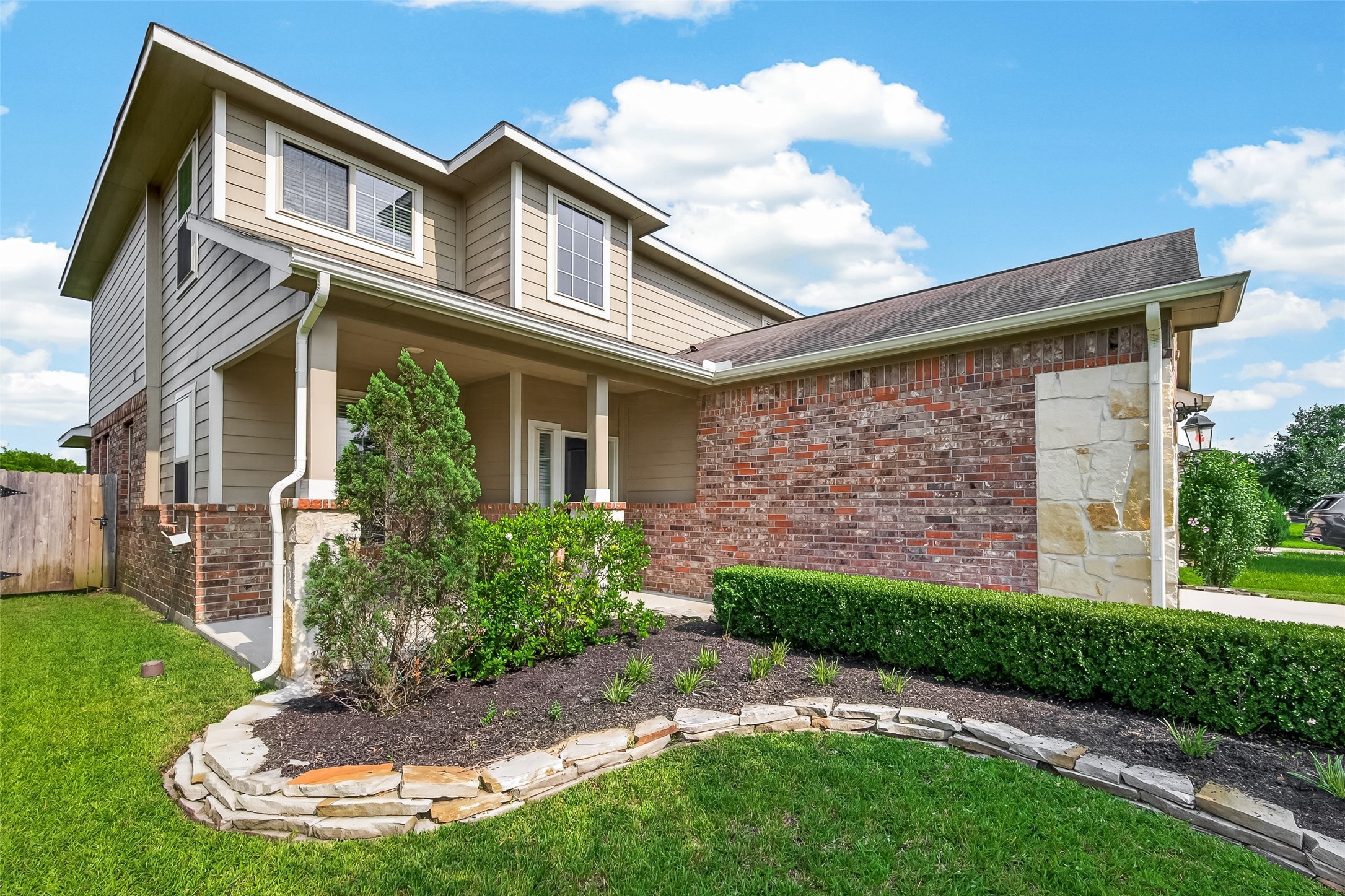 16226 Westley Ridge Drive Property Photo 4