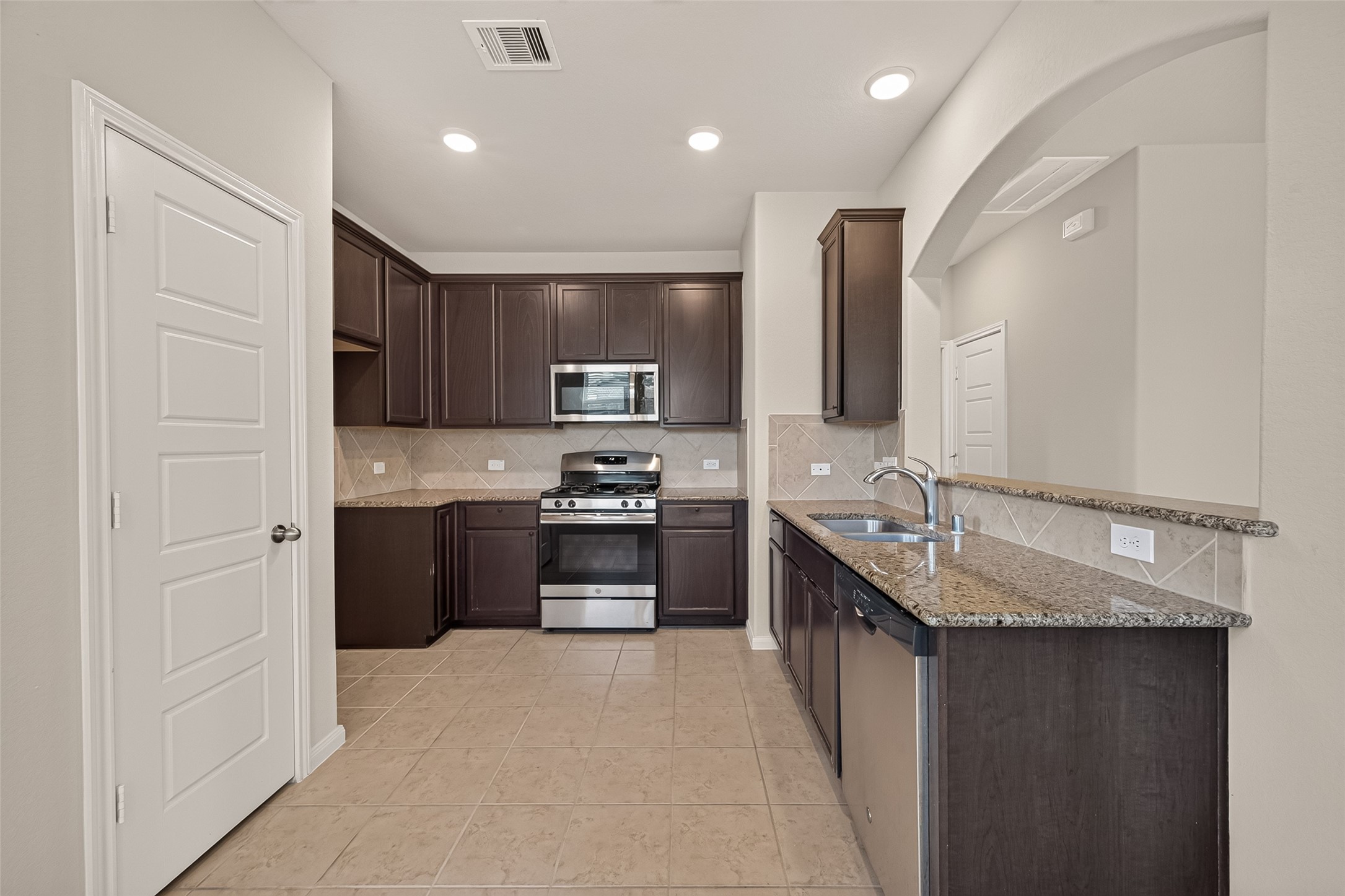 16226 Westley Ridge Drive Property Photo 12