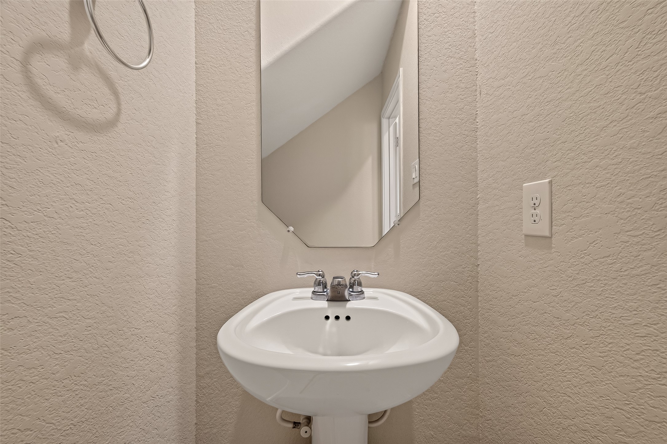 16226 Westley Ridge Drive Property Photo 15