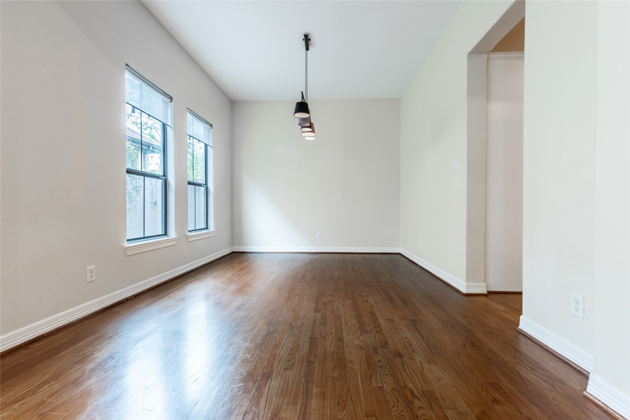 2923 Royal Oaks Crest Property Photo 8