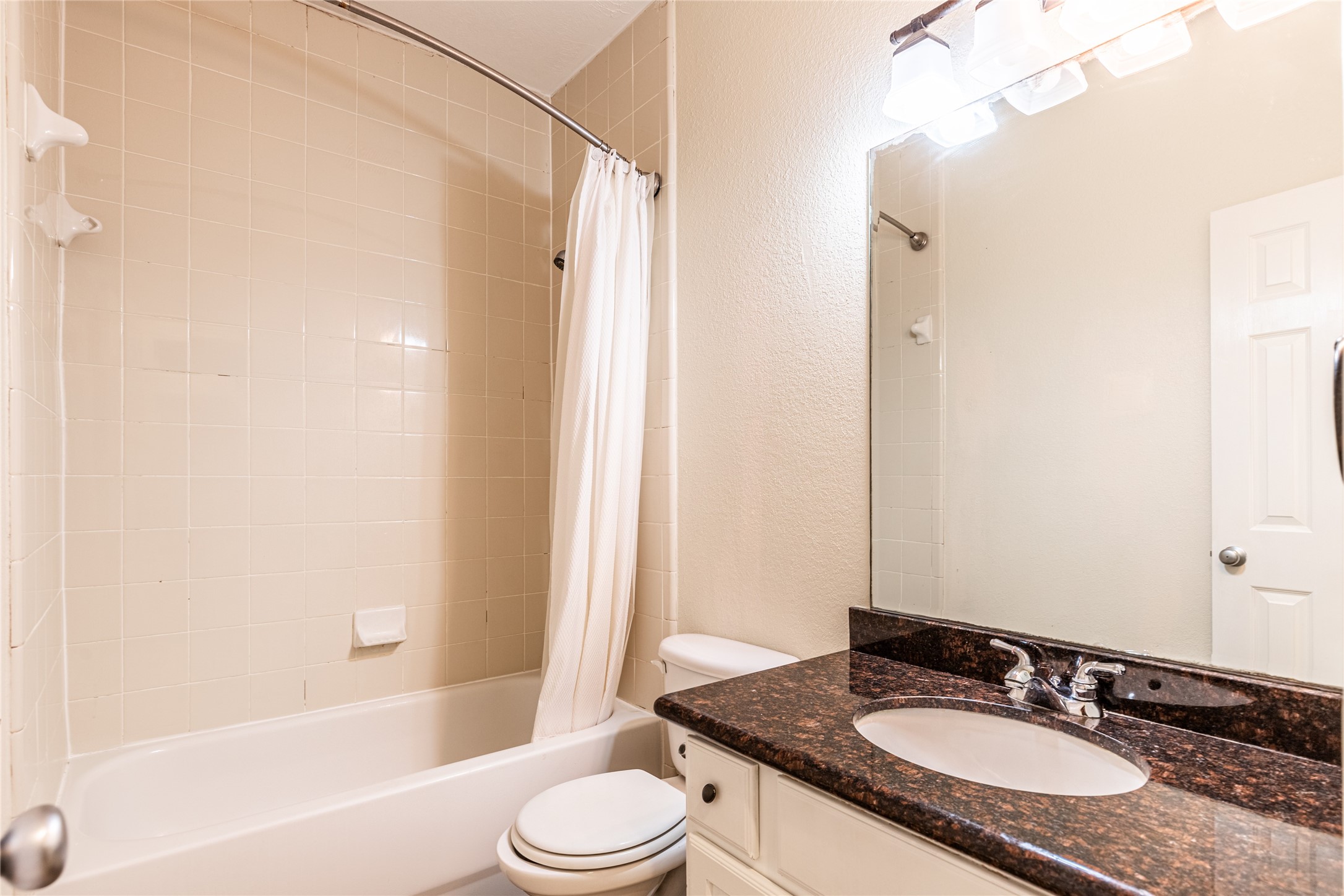 2923 Royal Oaks Crest Property Photo 23