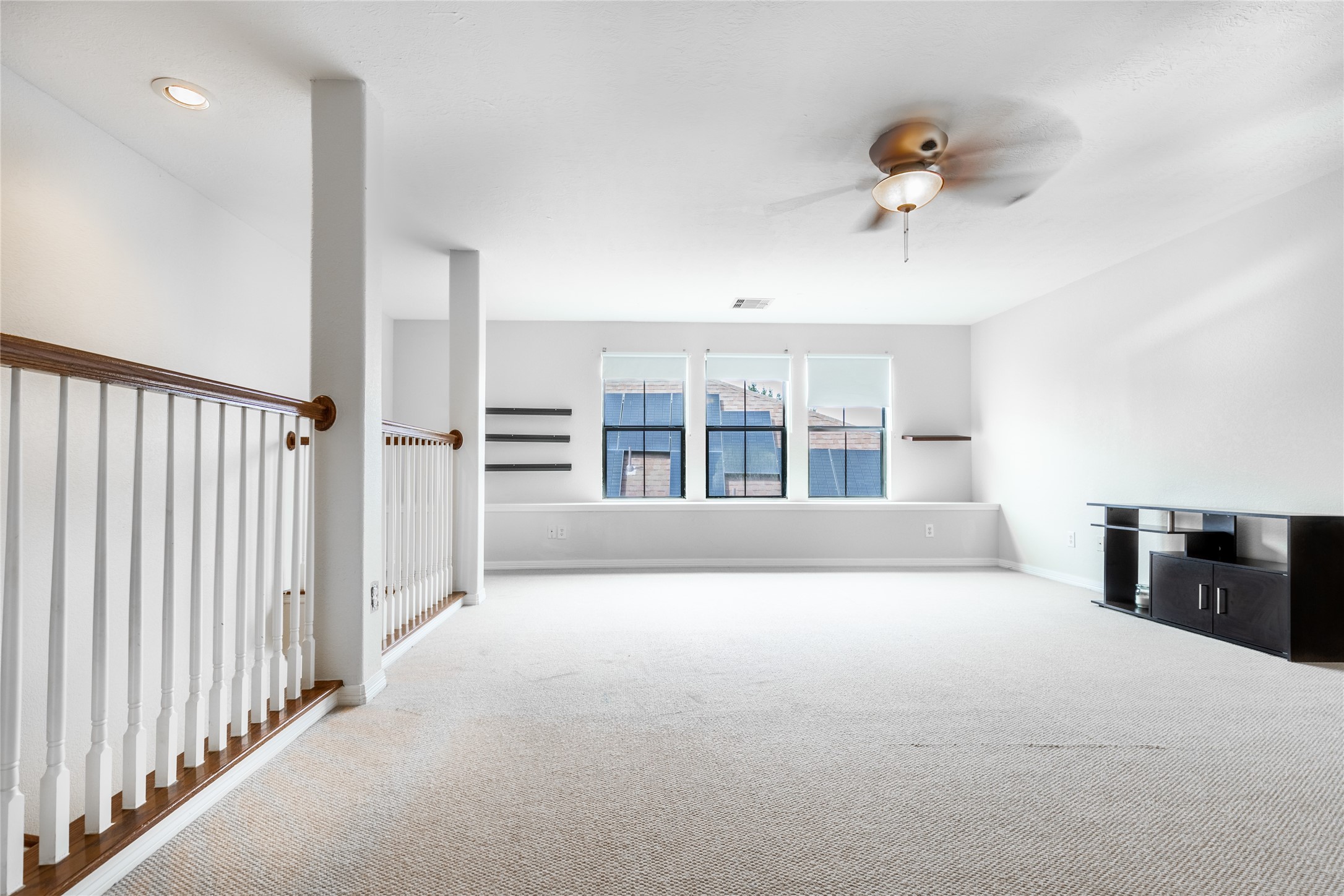 2923 Royal Oaks Crest Property Photo 26