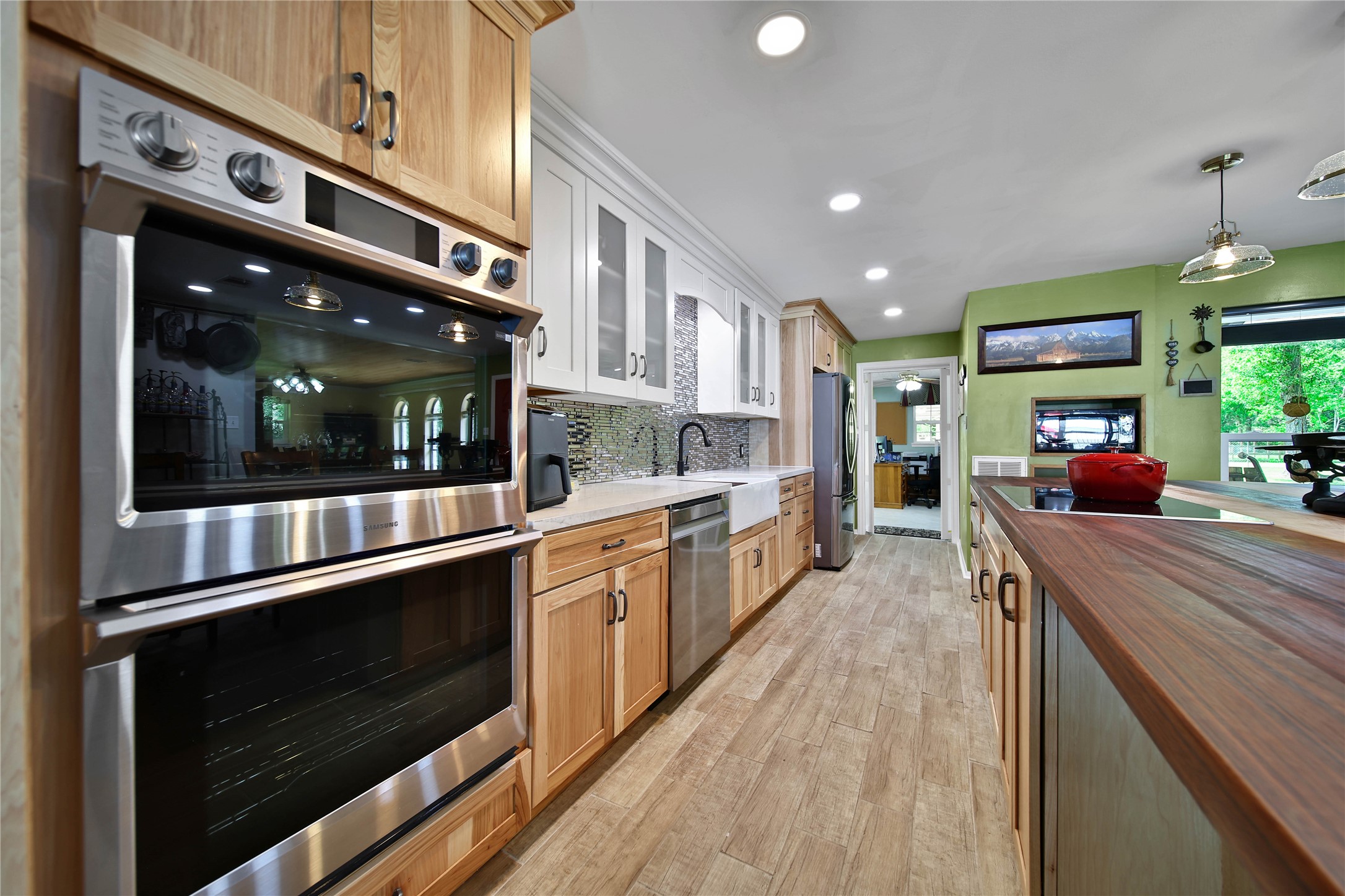 23519 Saxon Way Property Photo 12