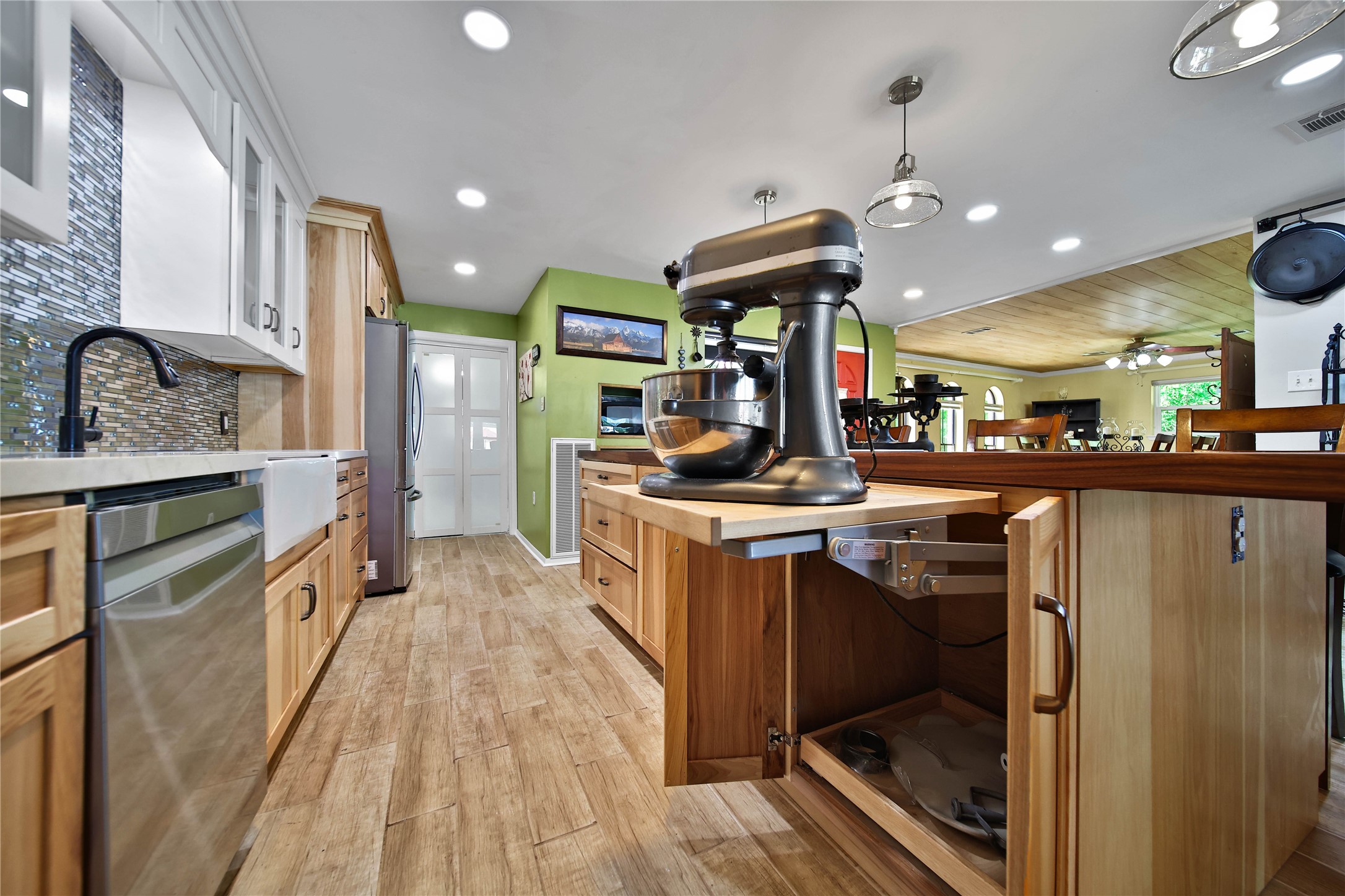 23519 Saxon Way Property Photo 14