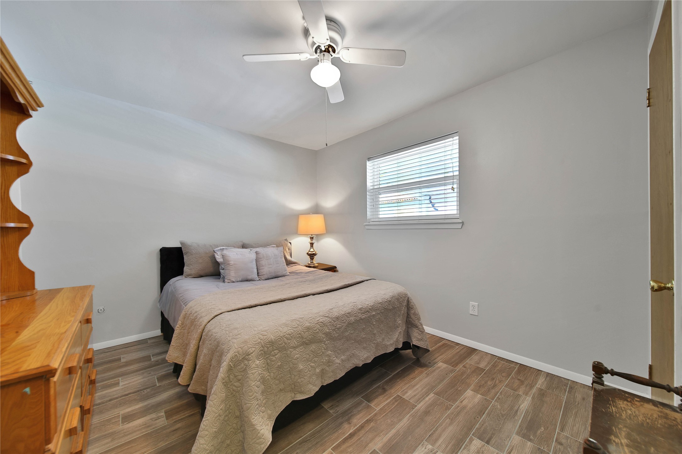 23519 Saxon Way Property Photo 28