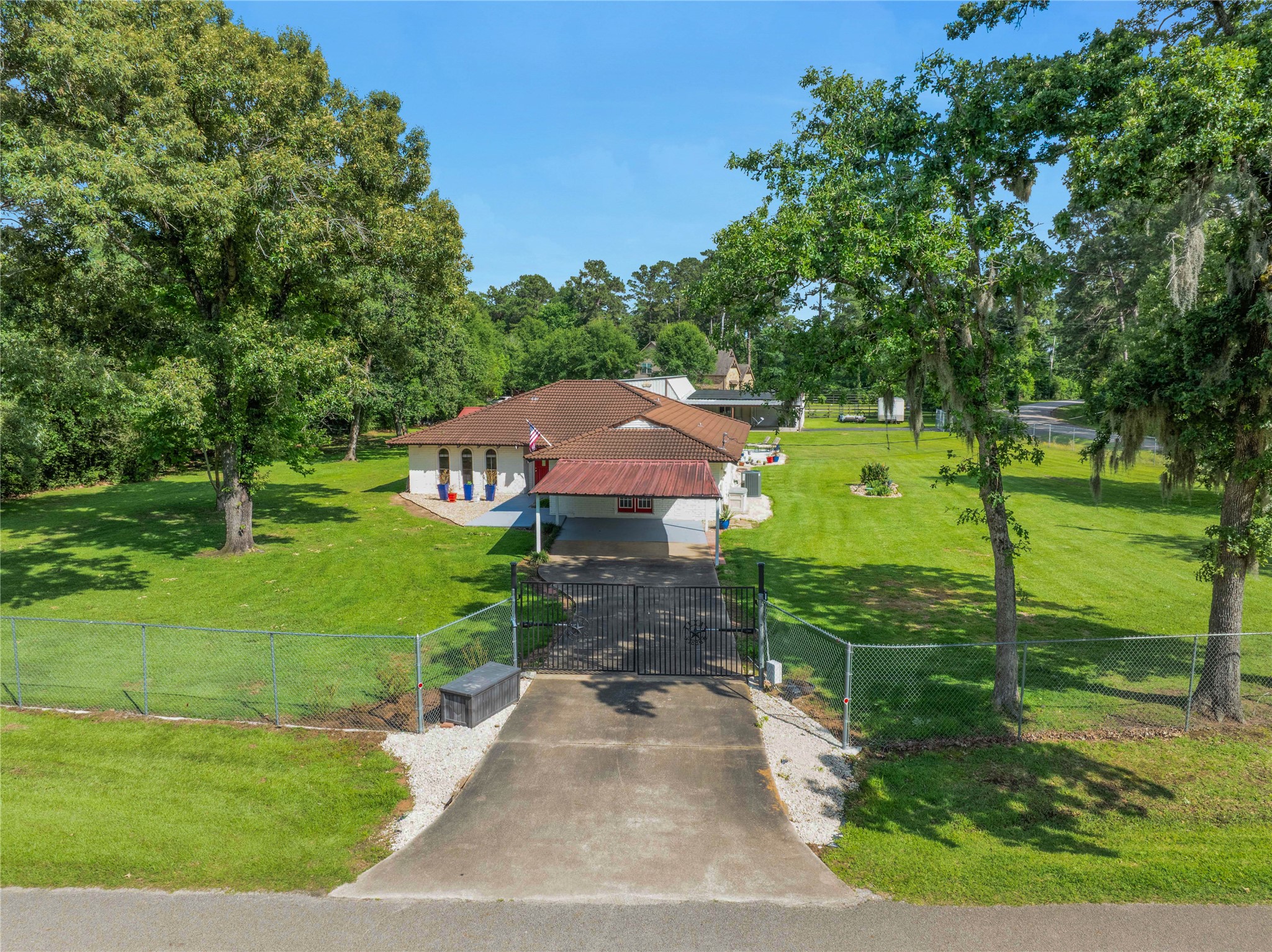 23519 Saxon Way Property Photo 48
