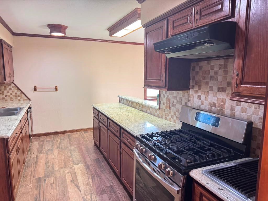 29530 Stockdick Road Property Photo 4