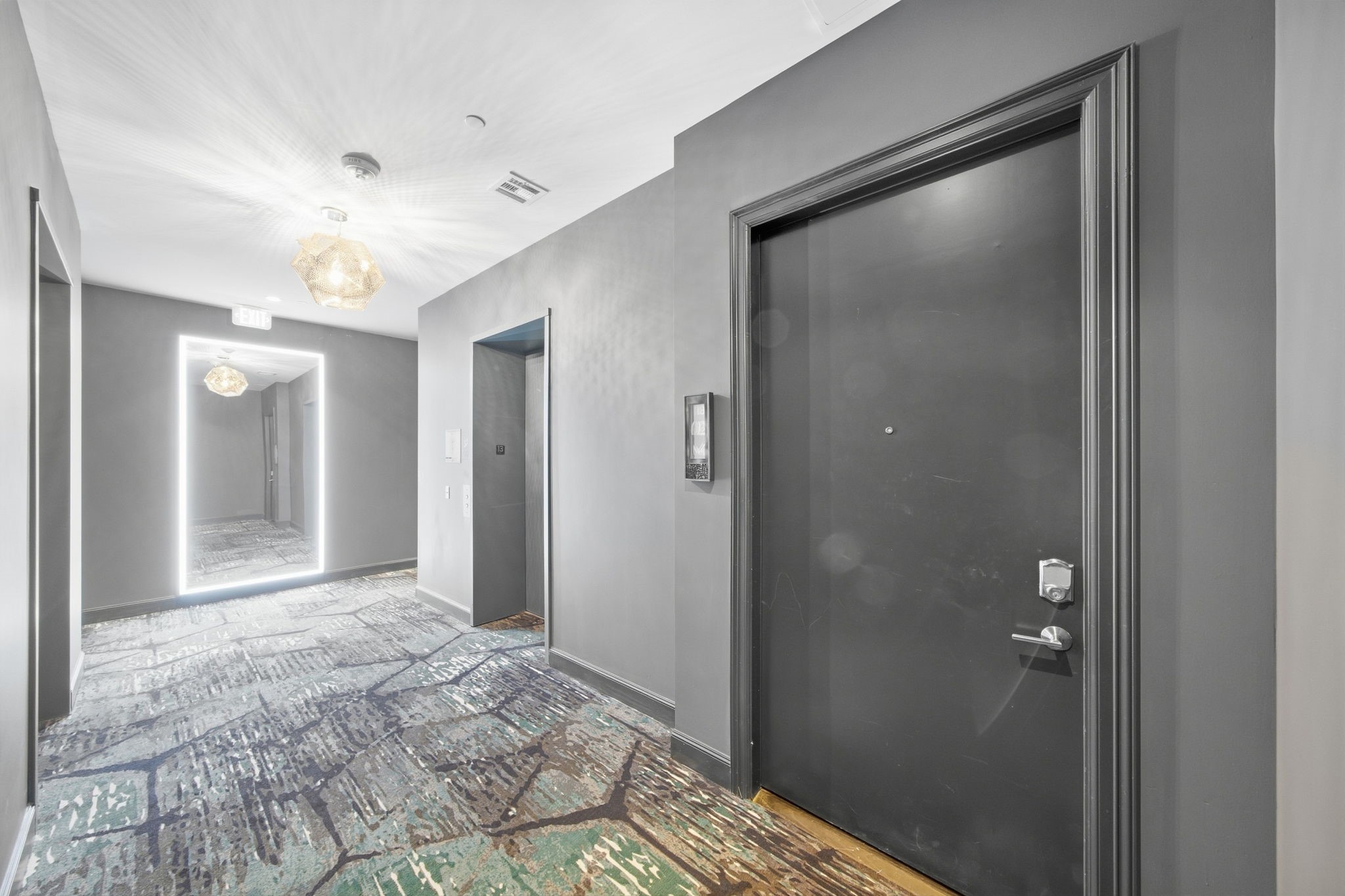 1211 Caroline Street 1302 Property Photo 2