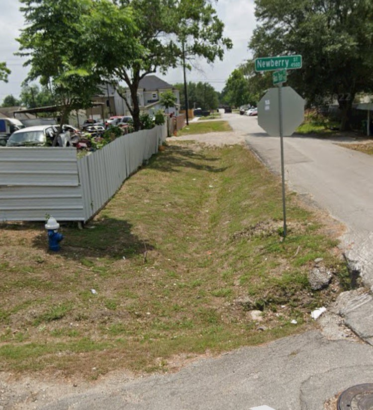 4602 Newberry Street Property Photo 3