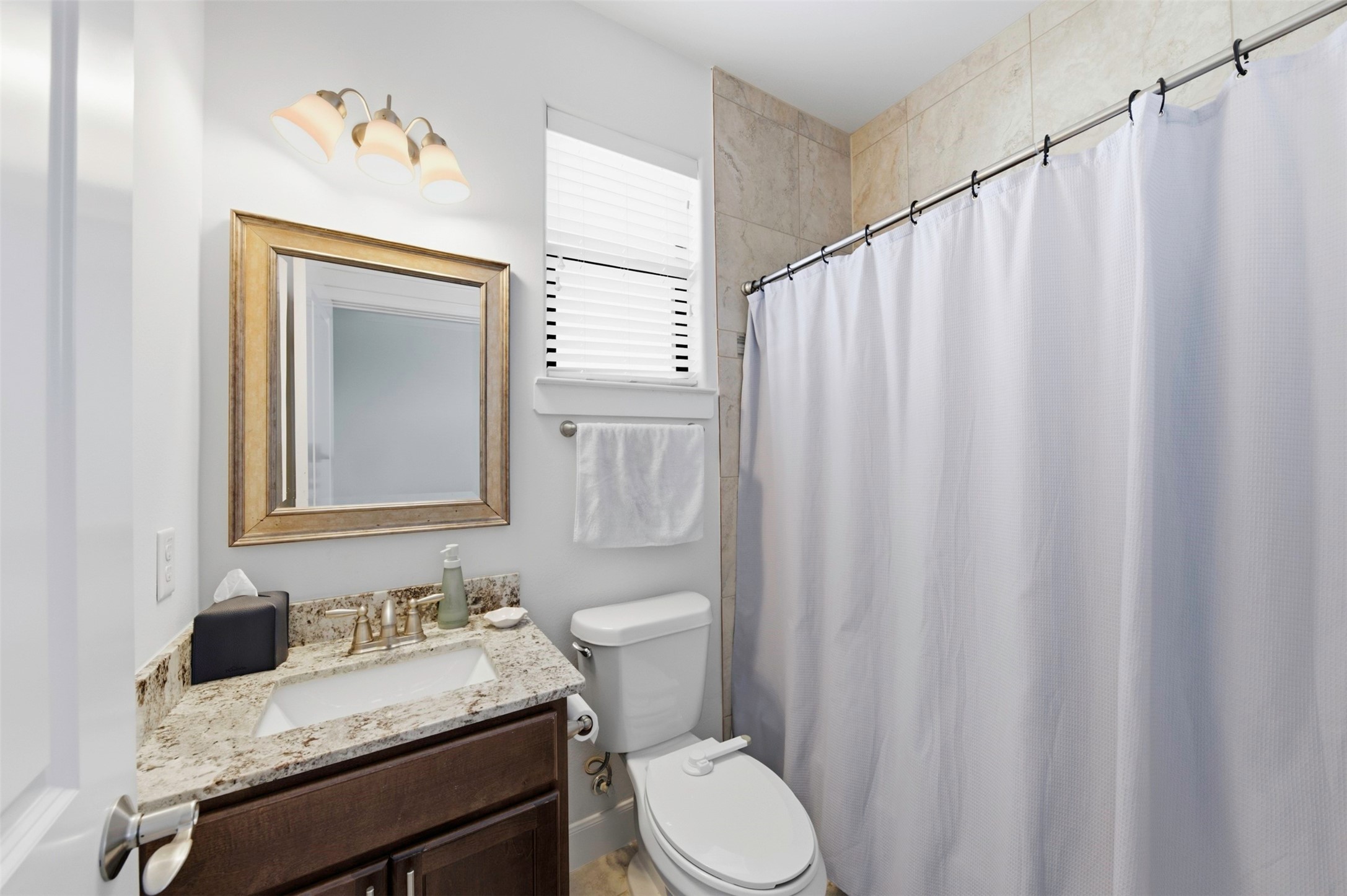 214 W 28th Street Property Photo 17