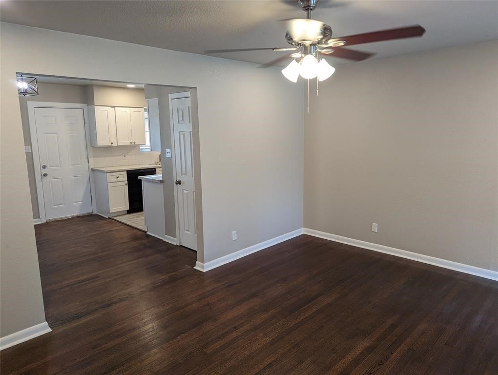 5622 Elmlawn Drive Property Photo 6