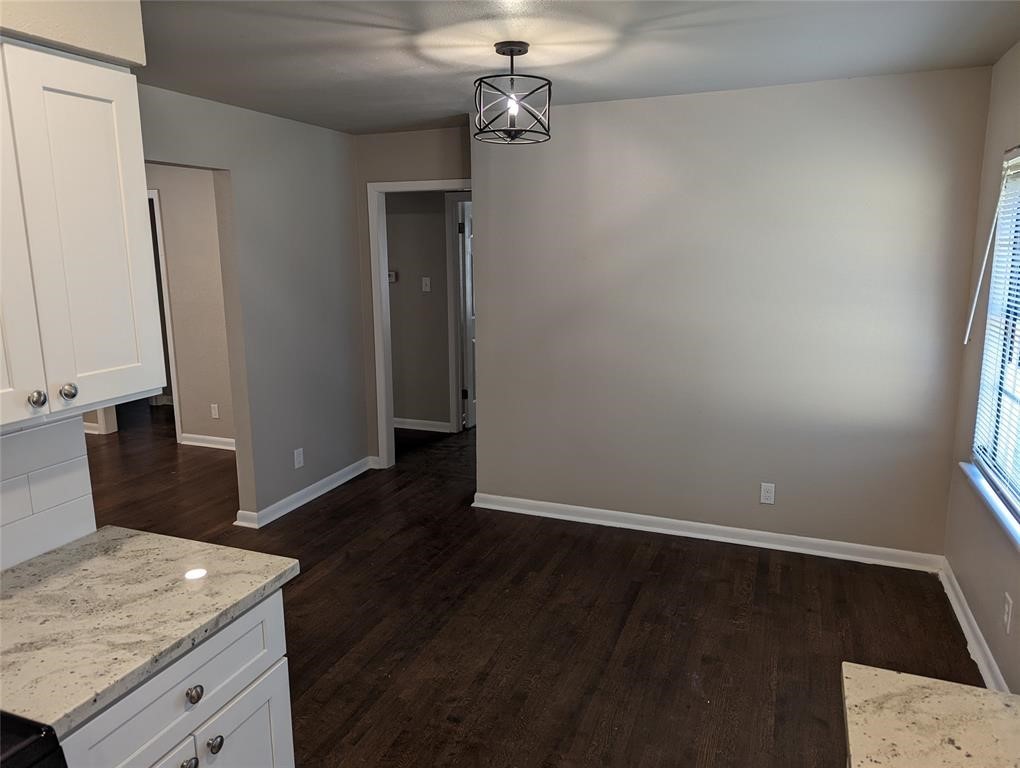 5622 Elmlawn Drive Property Photo 8