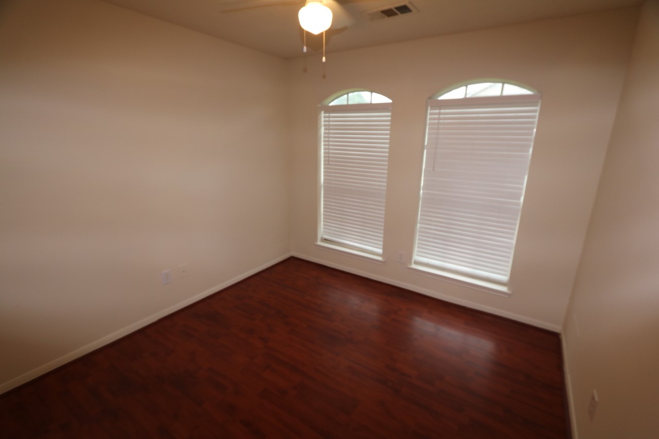18414 Willow Moss Drive Property Photo 9