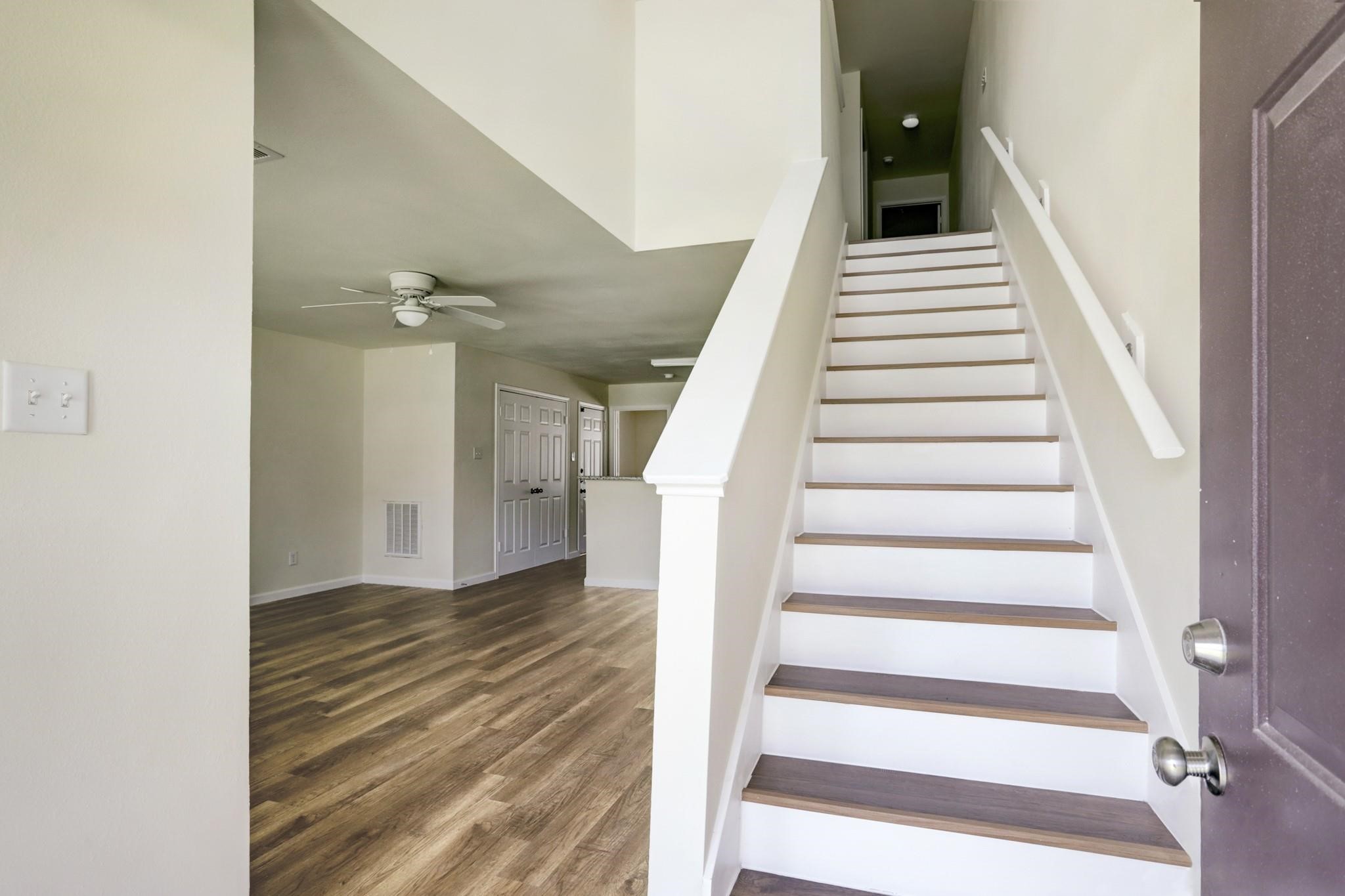 23339/41 High Point Street Property Photo 2