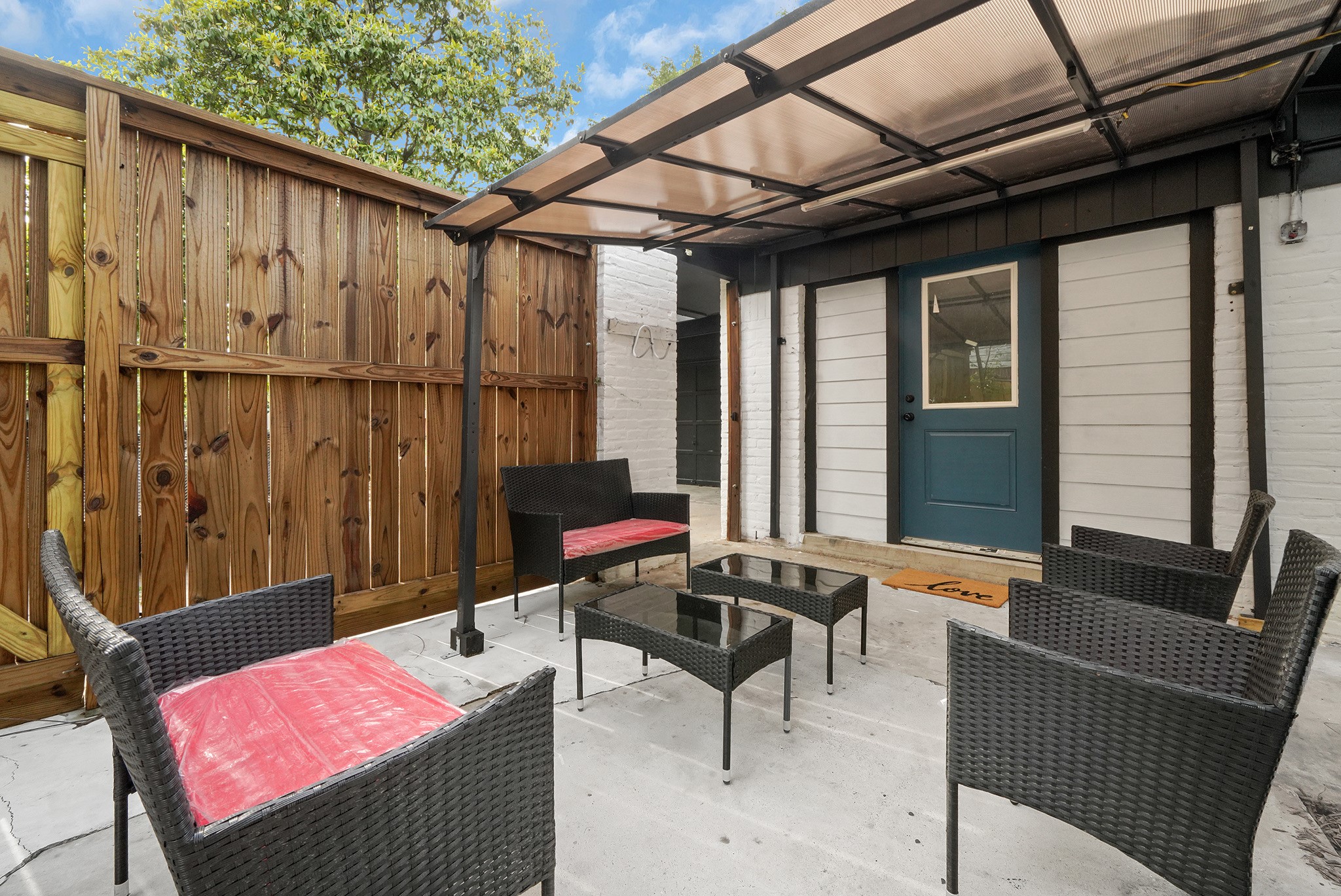 11103 Greenwillow Street Property Photo 4