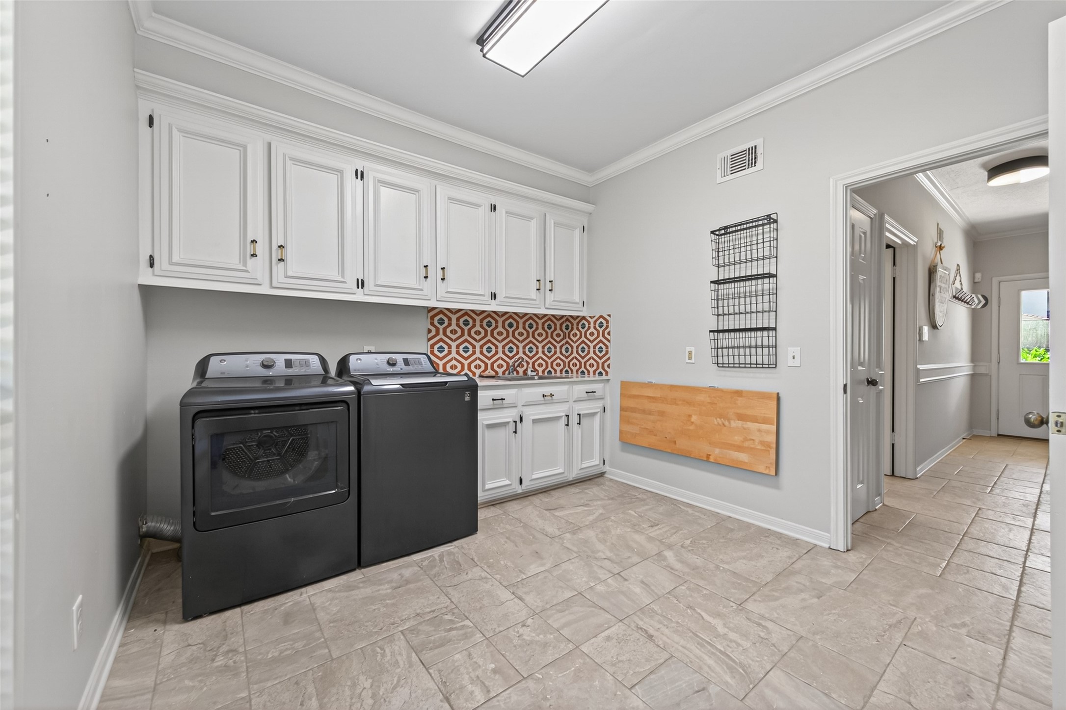 9303 Tranquil Park Drive Property Photo 36