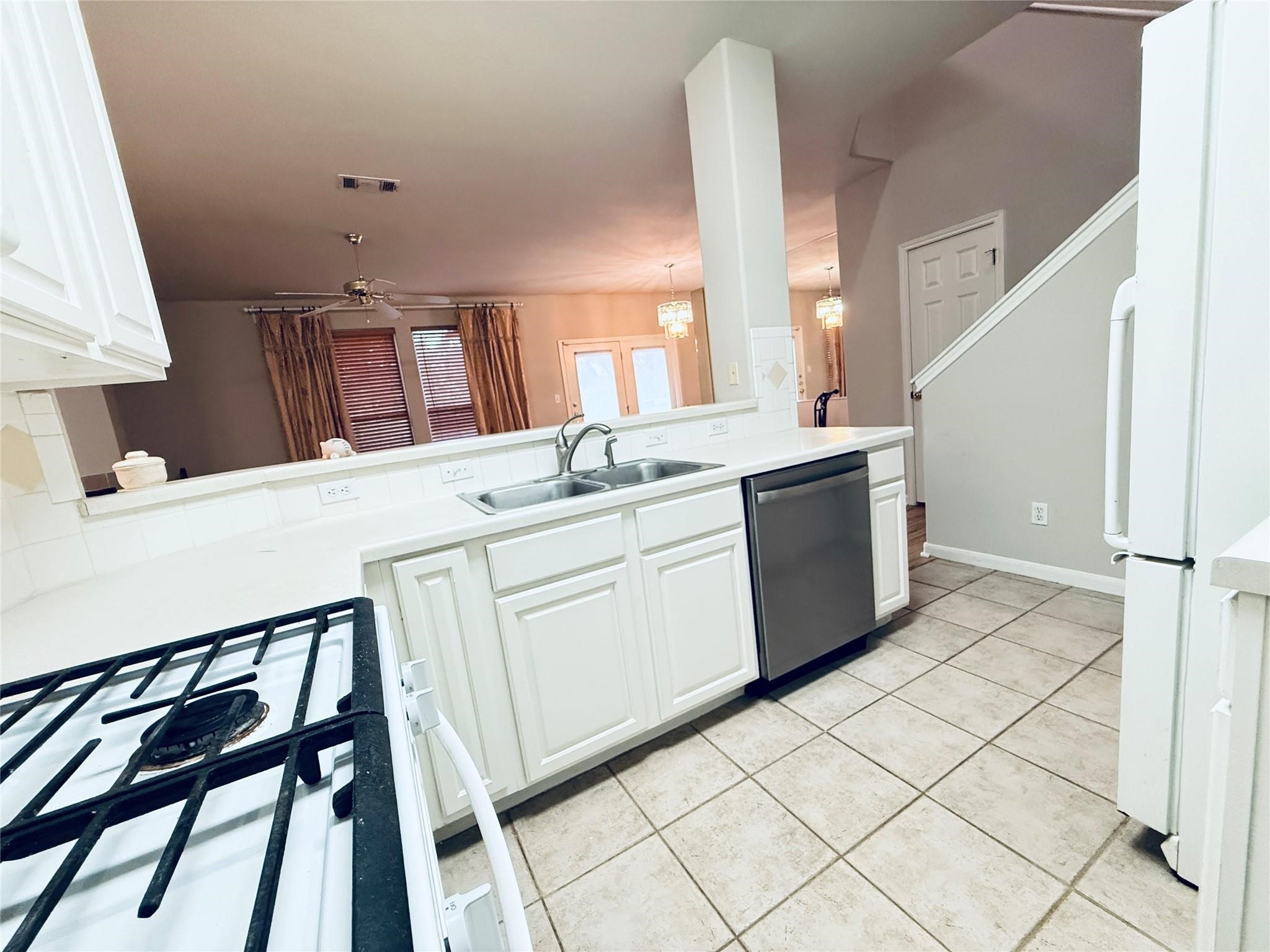 2100 Pipers Field Drive 55 Property Photo 14