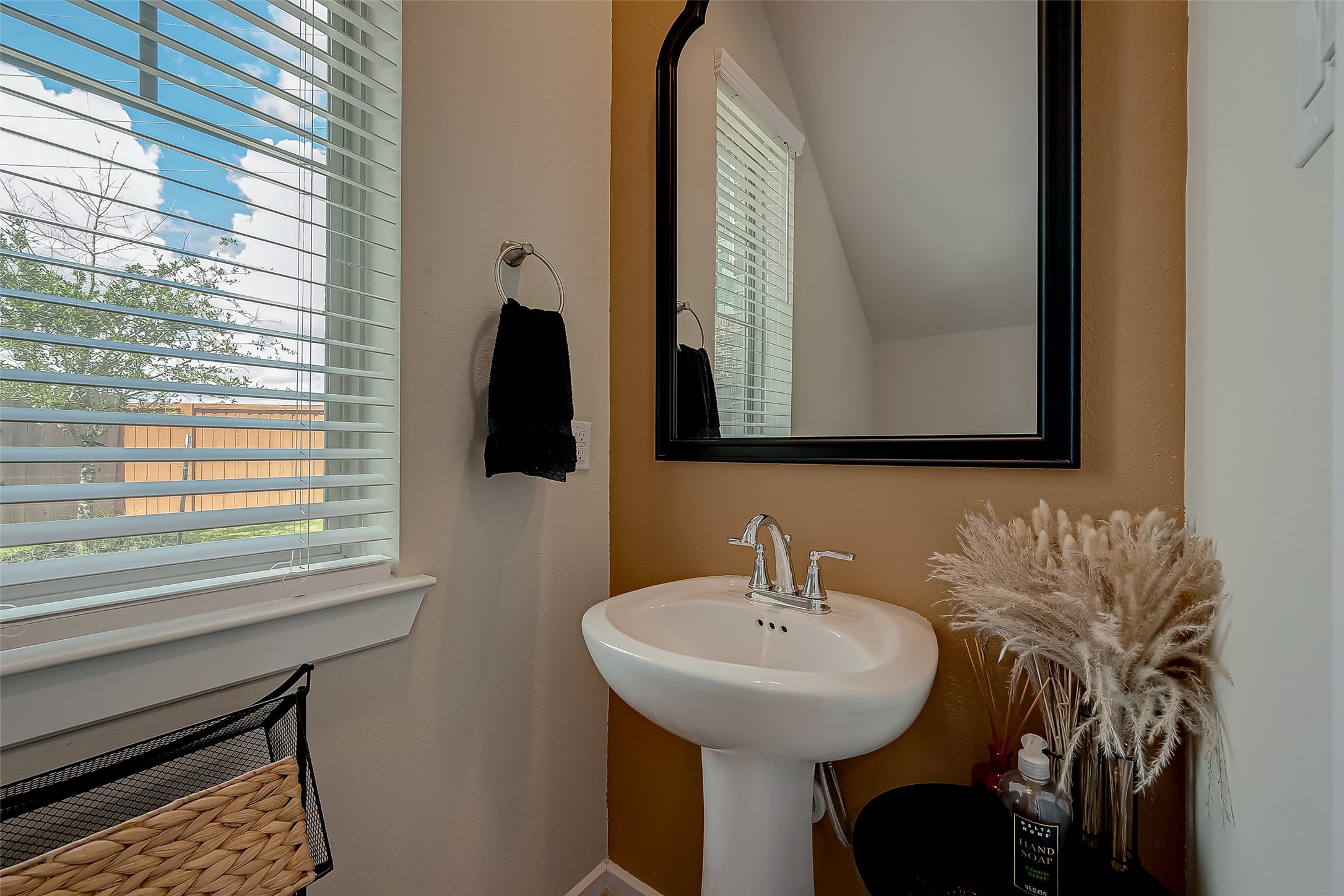 7659 Green Bulrush Way Property Photo 12