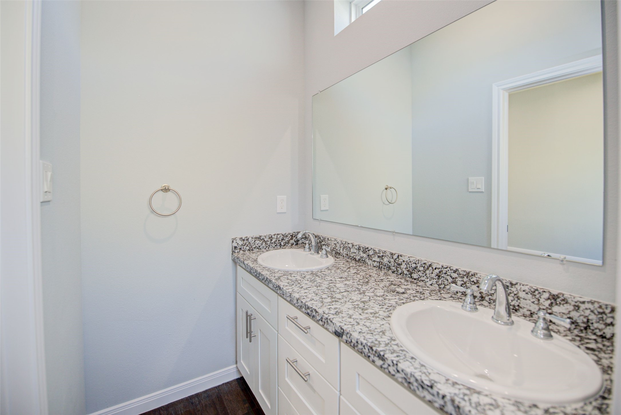 4945 Ambient Drive Property Photo 13