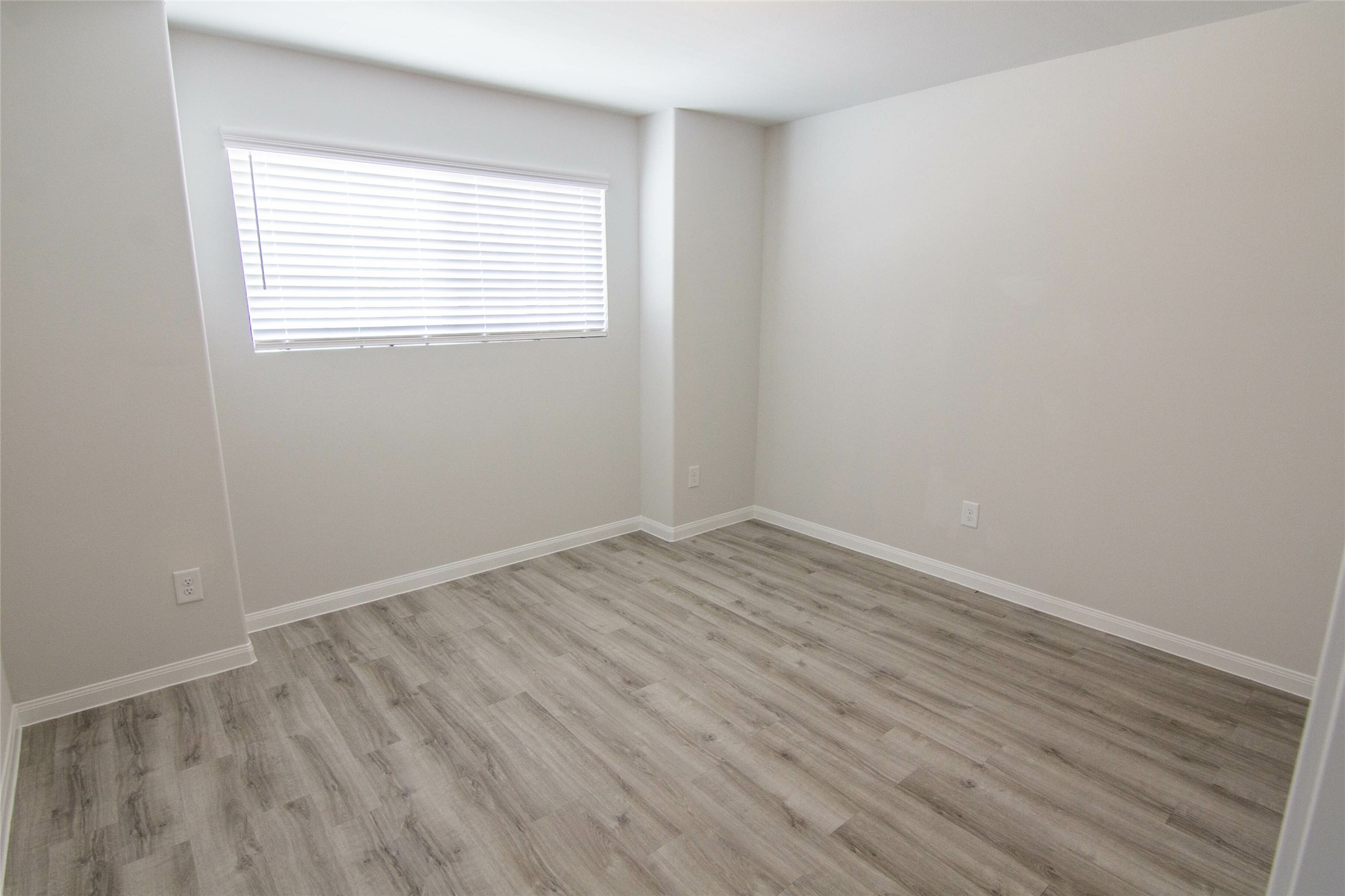 5615 Gara River Drive Property Photo 9