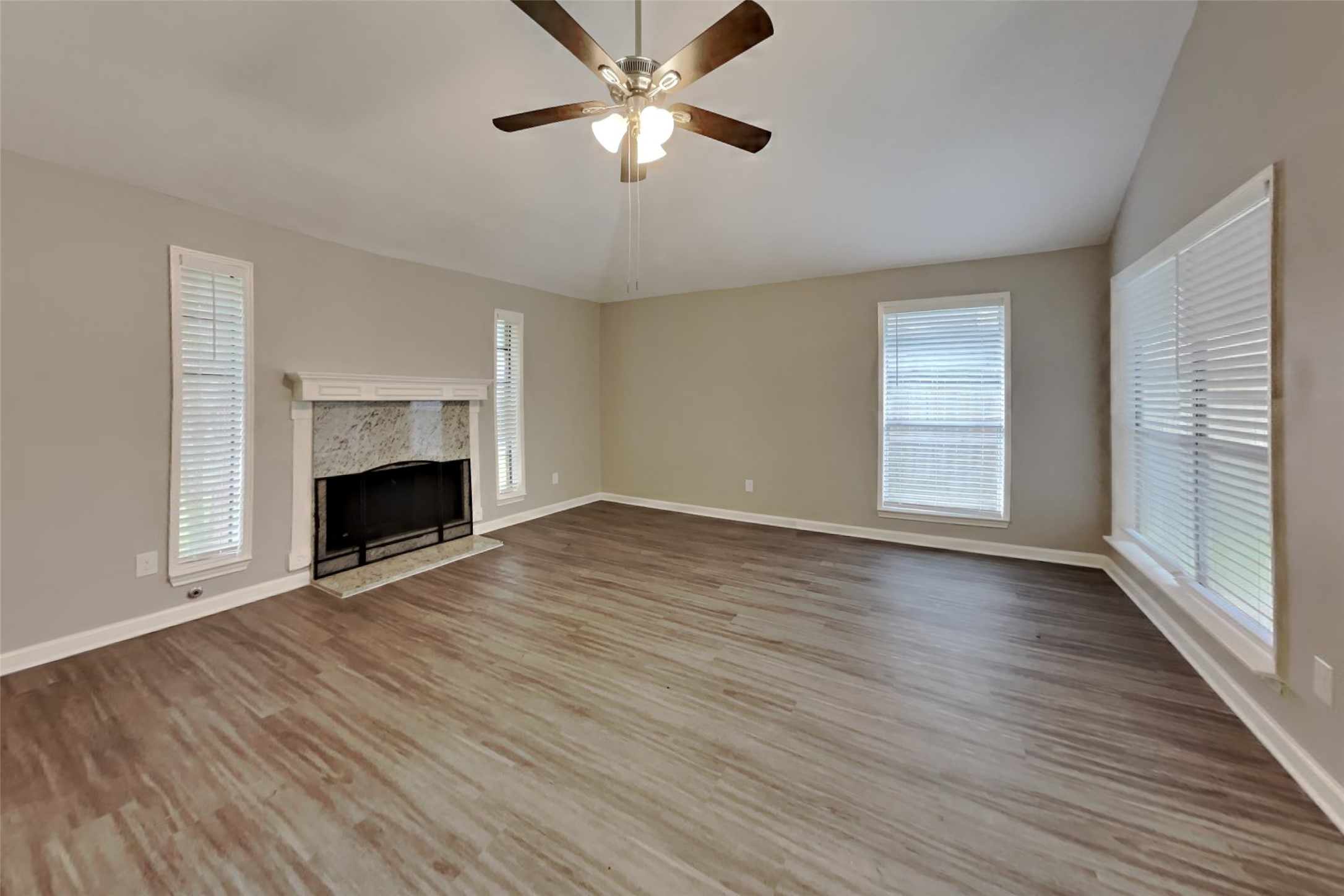4935 Northfork Drive Property Photo 3