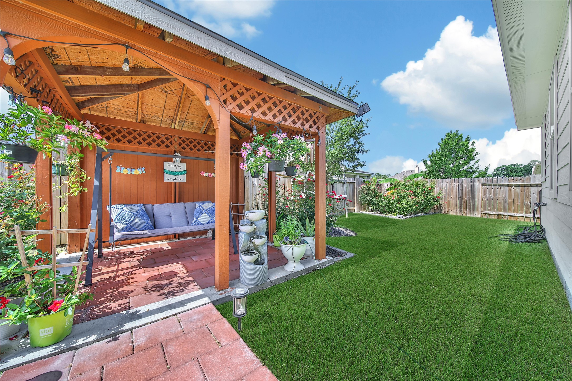 506 Glenwood Ridge Drive Property Photo 1