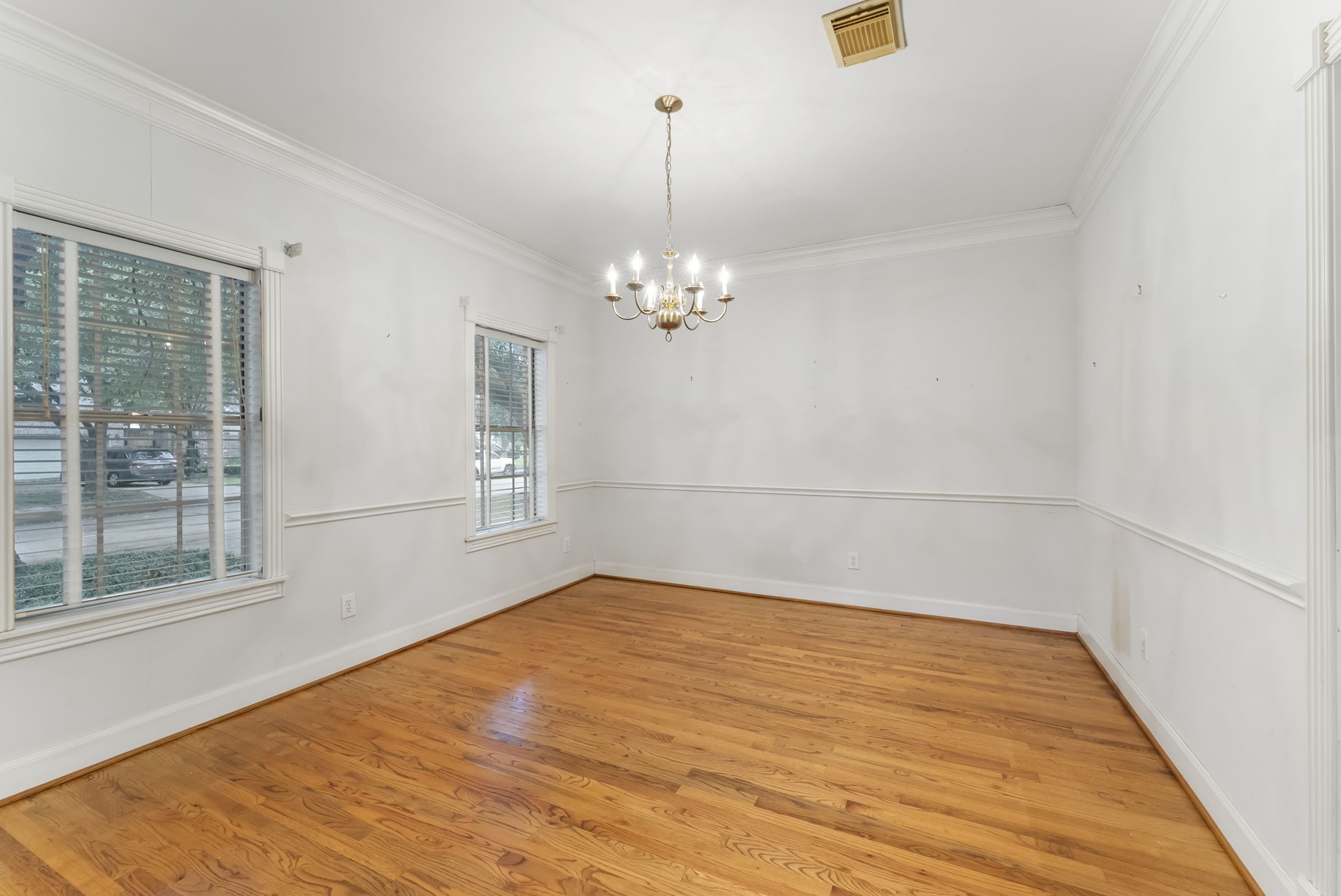 4034 Aberdeen Way Property Photo 9