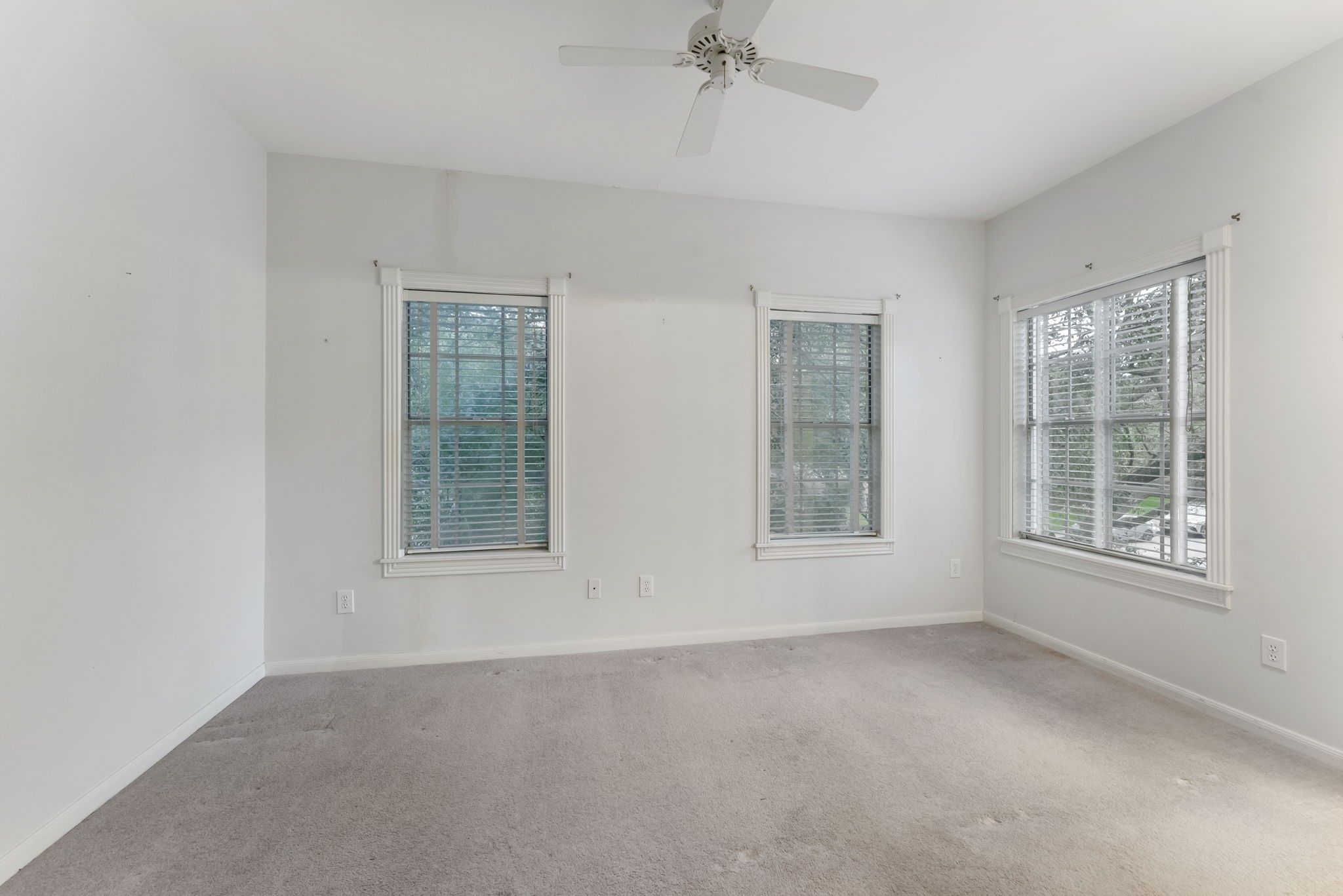 4034 Aberdeen Way Property Photo 28