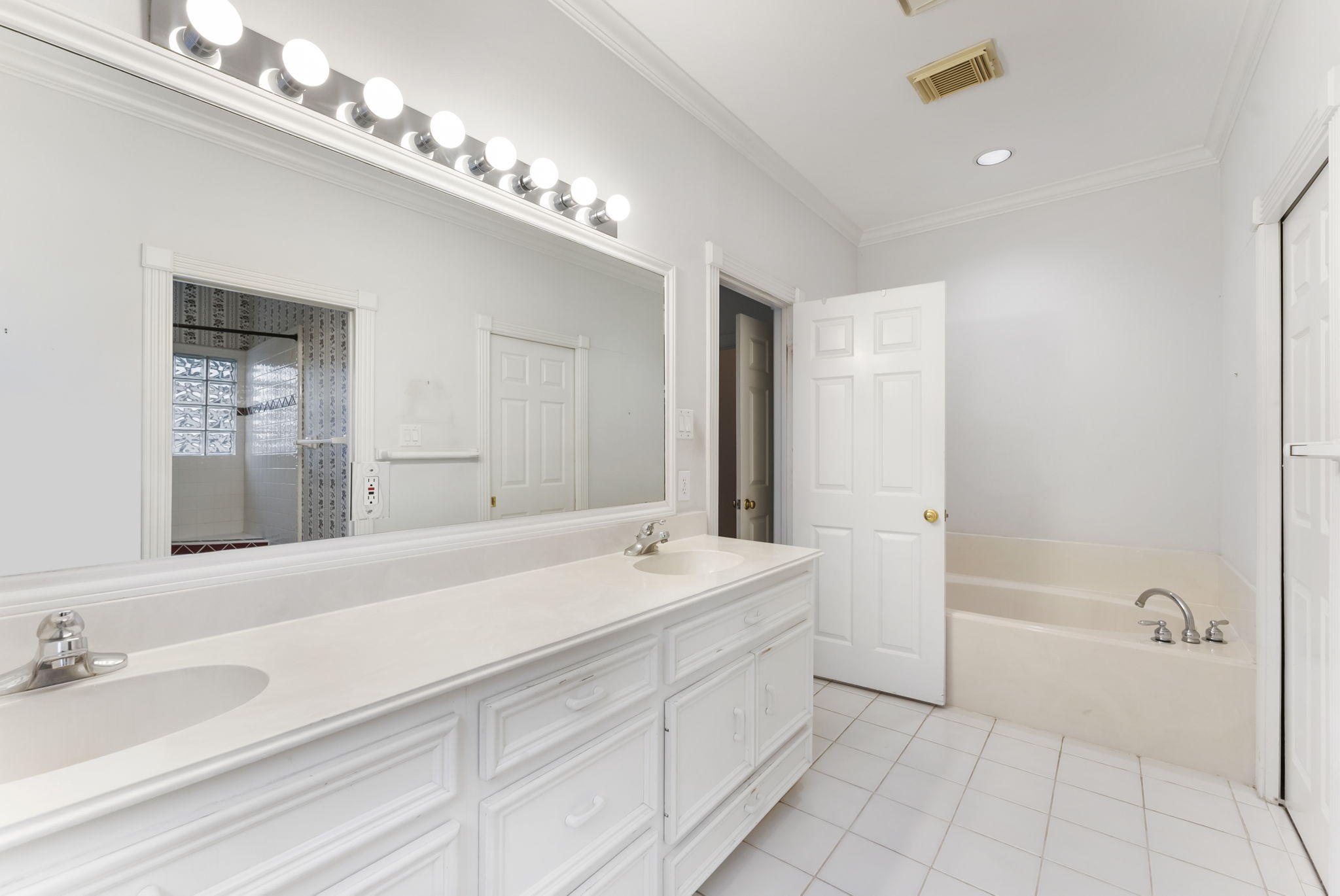 4034 Aberdeen Way Property Photo 38