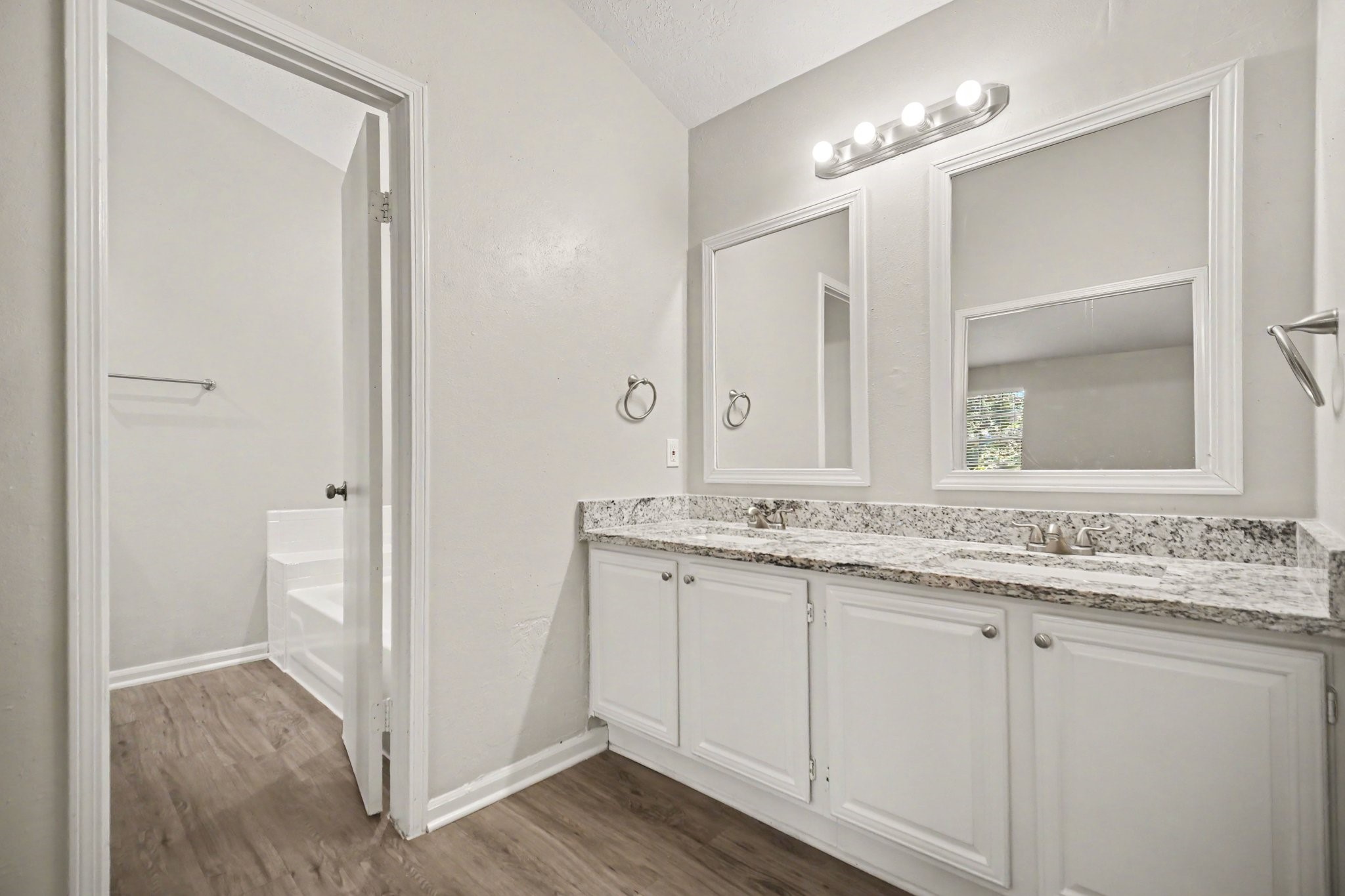 3615 Darnell Court Property Photo 19