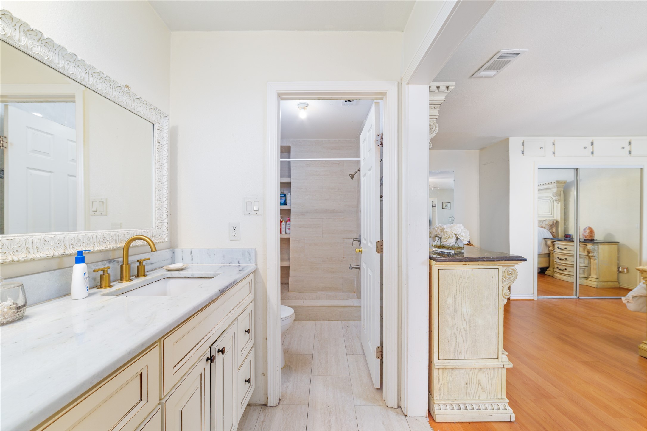 7711 Miller Glen Lane Property Photo 11