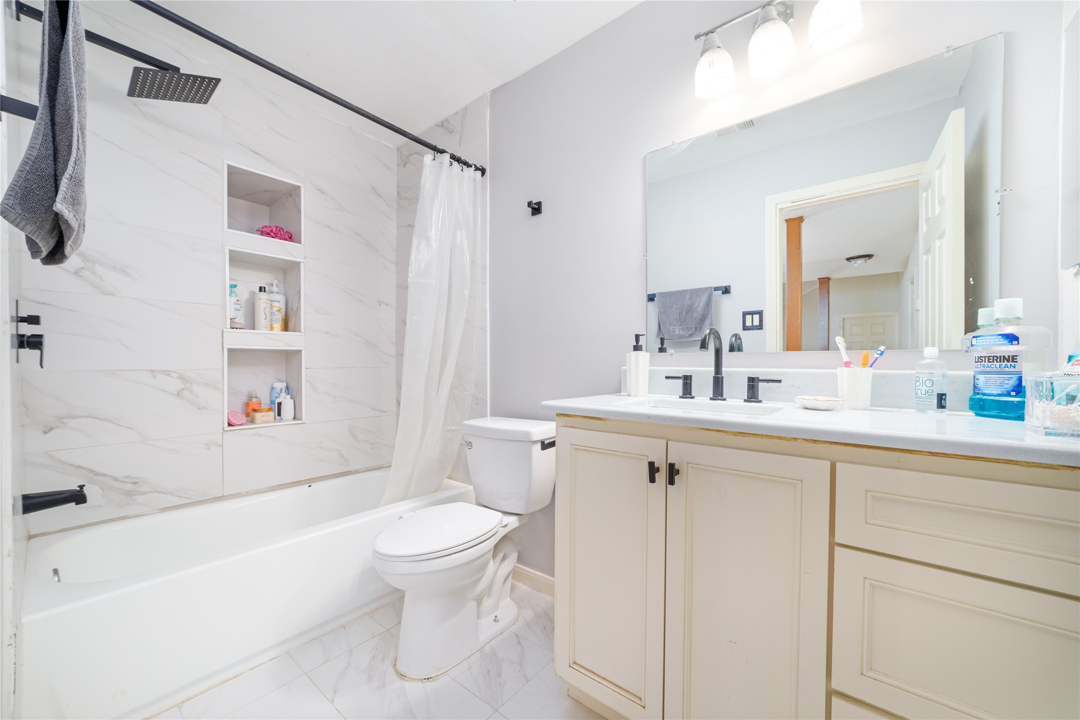 7711 Miller Glen Lane Property Photo 15