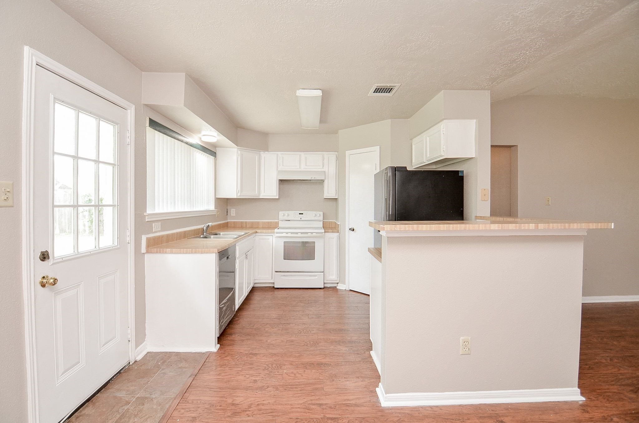 1210 Strawberry Park Lane Property Photo 13