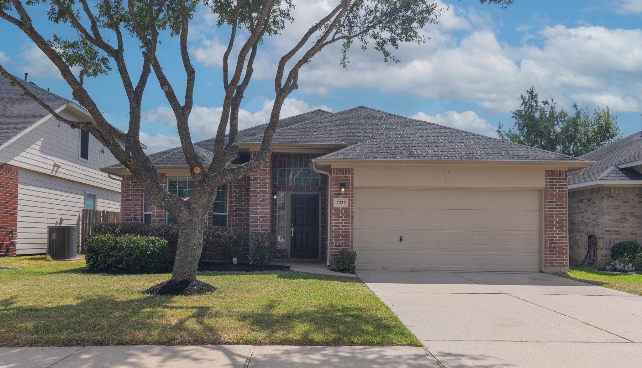 7335 Jacobs Well Property Photo 1