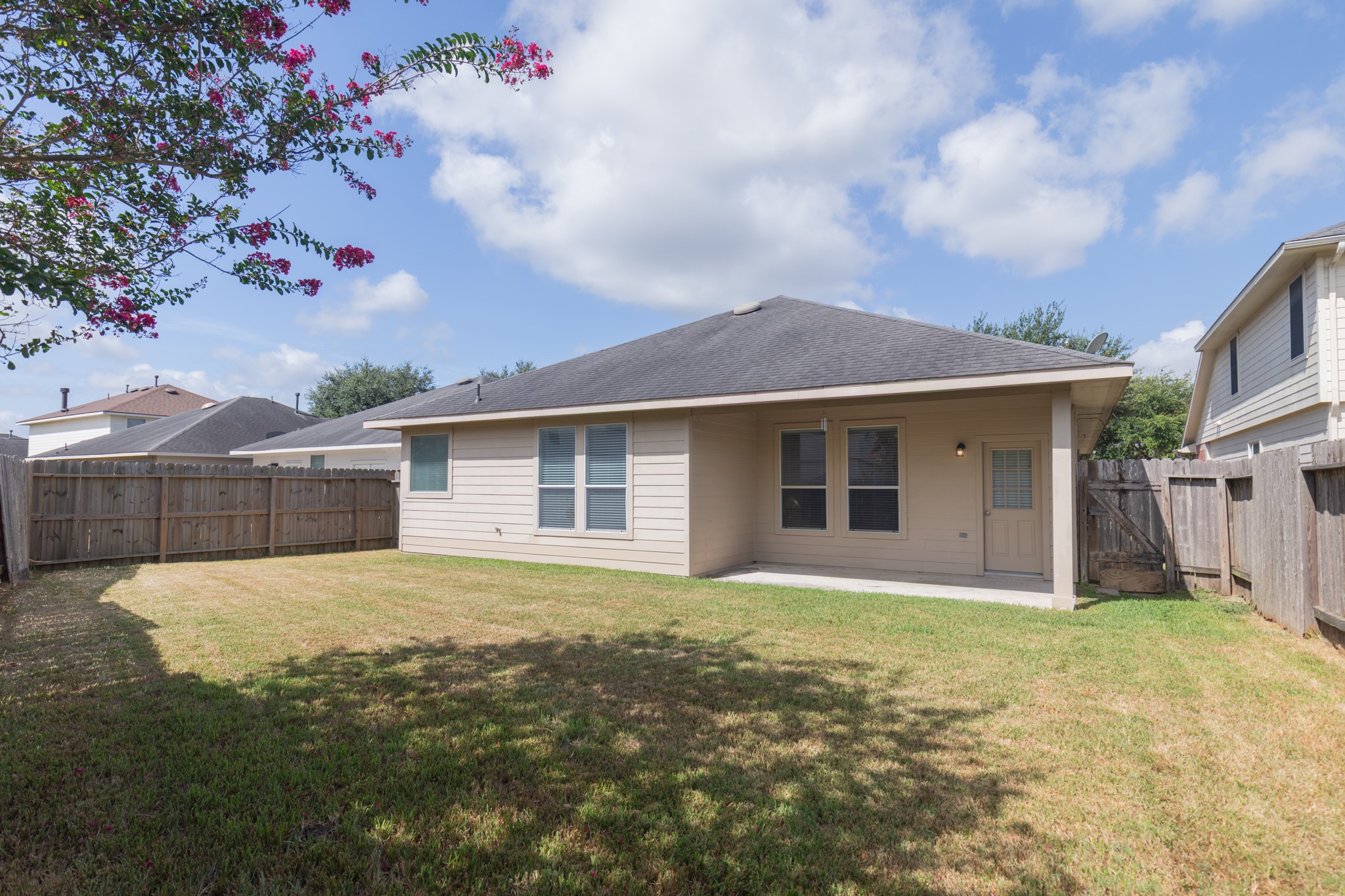 7335 Jacobs Well Property Photo 36