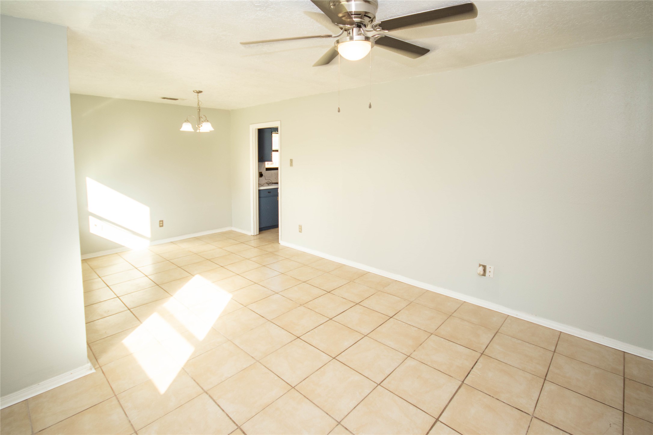 10902 Mosscrest Drive Property Photo 6