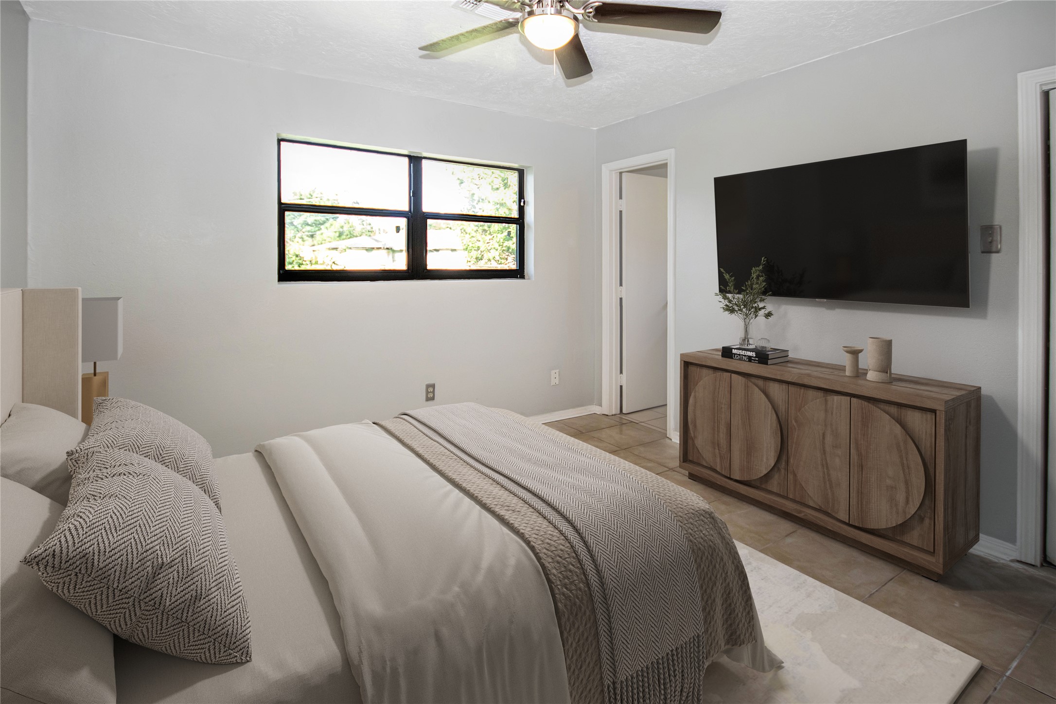 10902 Mosscrest Drive Property Photo 13